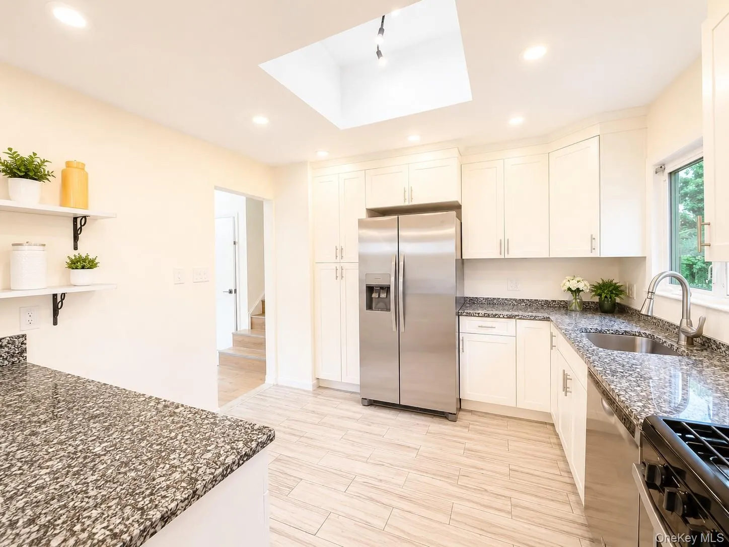 3 Soundview Street, New Rochelle, NY, 3 Bedrooms Bedrooms, 11 Rooms Rooms,3 BathroomsBathrooms,Residential,For Rent,Soundview,0,1026899 3 Soundview Street, New Rochelle, NY, 3 Bedrooms Bedrooms, 11 Rooms Rooms,3 BathroomsBathrooms,Residential,For Rent,Soundview,0,1026899