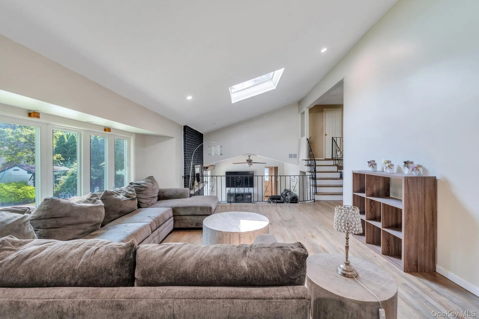 22 Cornelia Lane, Smithtown, NY, 4 Bedrooms Bedrooms, 8 Rooms Rooms,3 BathroomsBathrooms,Residential,For Rent,Cornelia,0,1026900 22 Cornelia Lane, Smithtown, NY, 4 Bedrooms Bedrooms, 8 Rooms Rooms,3 BathroomsBathrooms,Residential,For Rent,Cornelia,0,1026900