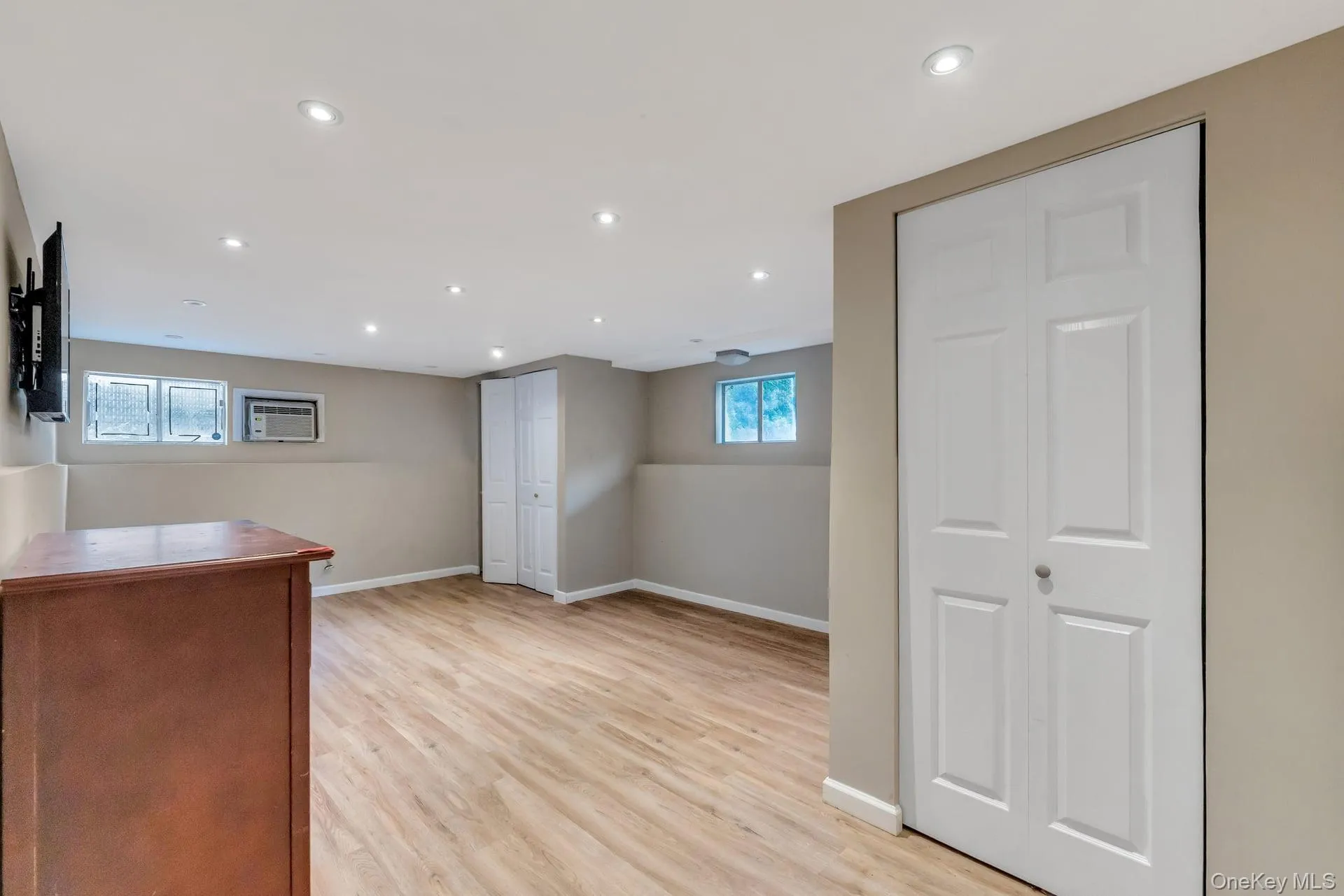 22 Cornelia Lane, Smithtown, NY, 4 Bedrooms Bedrooms, 8 Rooms Rooms,3 BathroomsBathrooms,Residential,For Rent,Cornelia,0,1026900 22 Cornelia Lane, Smithtown, NY, 4 Bedrooms Bedrooms, 8 Rooms Rooms,3 BathroomsBathrooms,Residential,For Rent,Cornelia,0,1026900