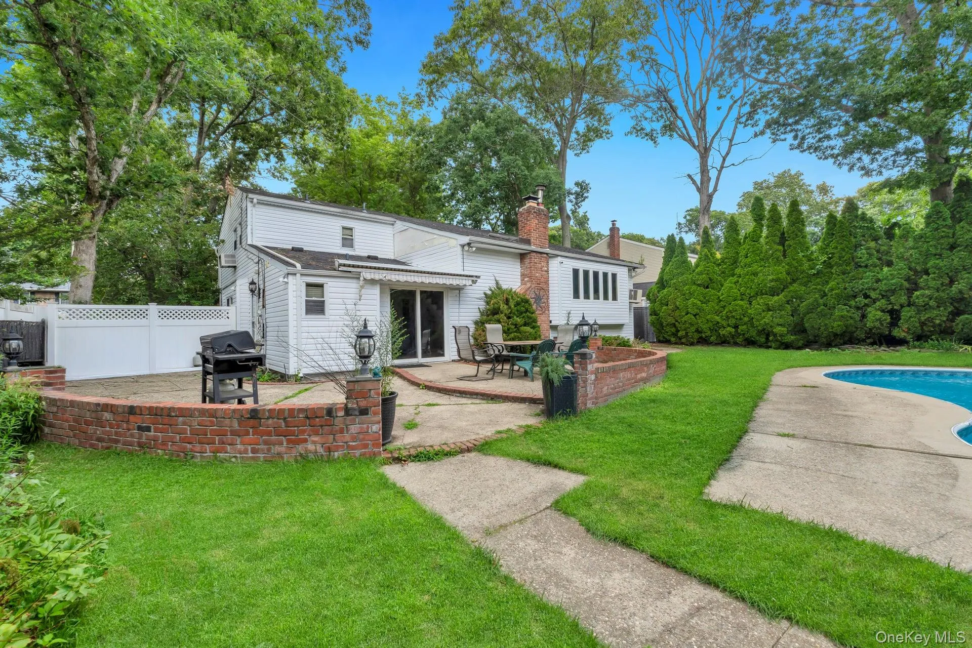 22 Cornelia Lane, Smithtown, NY, 4 Bedrooms Bedrooms, 8 Rooms Rooms,3 BathroomsBathrooms,Residential,For Rent,Cornelia,0,1026900 22 Cornelia Lane, Smithtown, NY, 4 Bedrooms Bedrooms, 8 Rooms Rooms,3 BathroomsBathrooms,Residential,For Rent,Cornelia,0,1026900