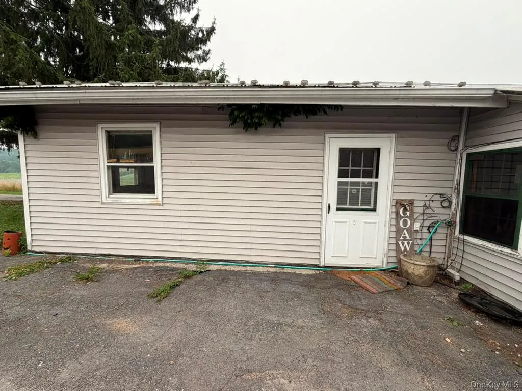 35 Milburn, Goshen, NY, 2 Bedrooms Bedrooms, 4 Rooms Rooms,1 BathroomBathrooms,Residential Lease,For Rent,Milburn,0,1026904 35 Milburn, Goshen, NY, 2 Bedrooms Bedrooms, 4 Rooms Rooms,1 BathroomBathrooms,Residential Lease,For Rent,Milburn,0,1026904