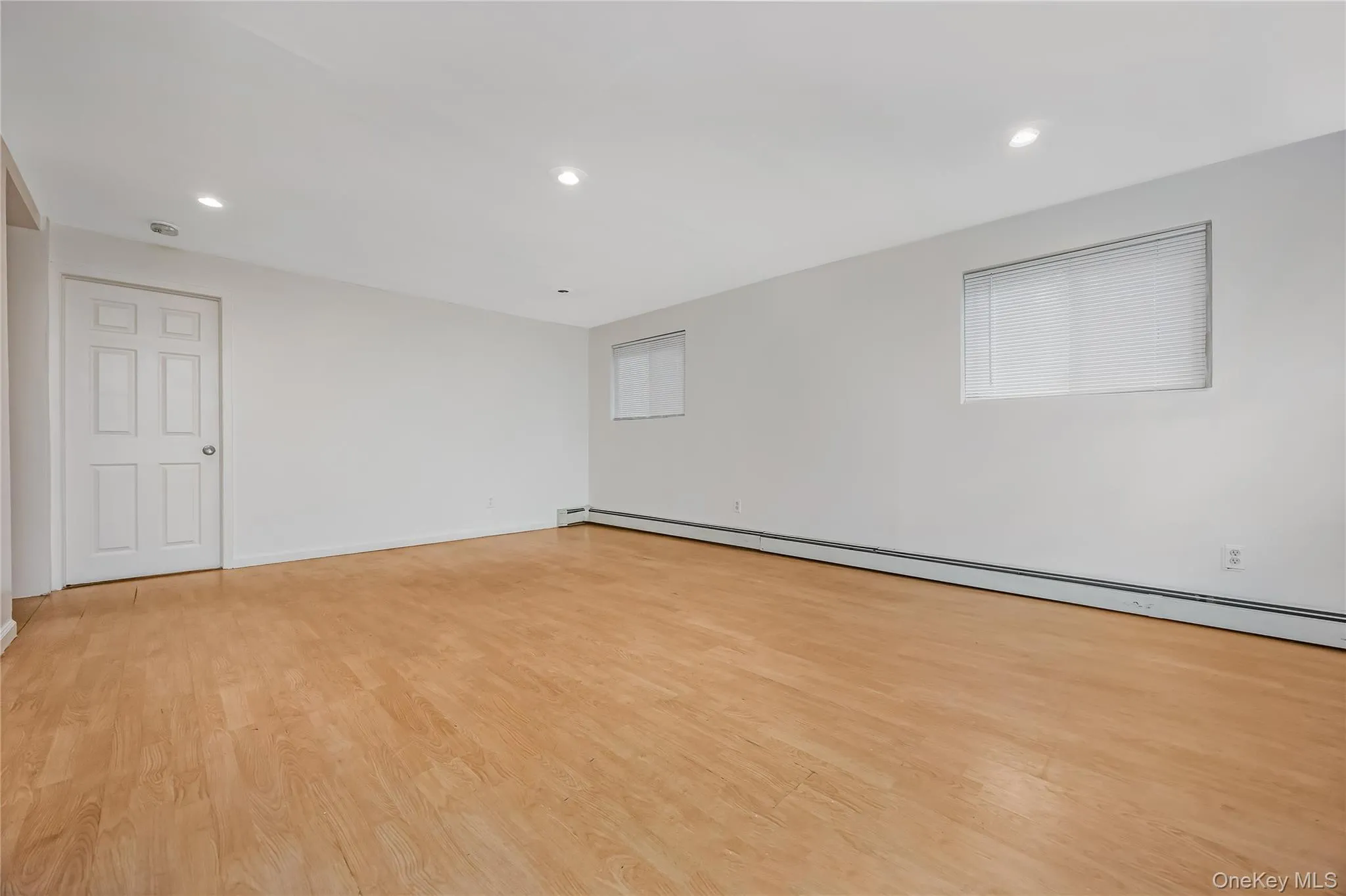 20 Buchanan Avenue, Babylon, NY, 3 Bedrooms Bedrooms, 6 Rooms Rooms,1 BathroomBathrooms,Residential,For Rent,Buchanan,0,1026909 20 Buchanan Avenue, Babylon, NY, 3 Bedrooms Bedrooms, 6 Rooms Rooms,1 BathroomBathrooms,Residential,For Rent,Buchanan,0,1026909