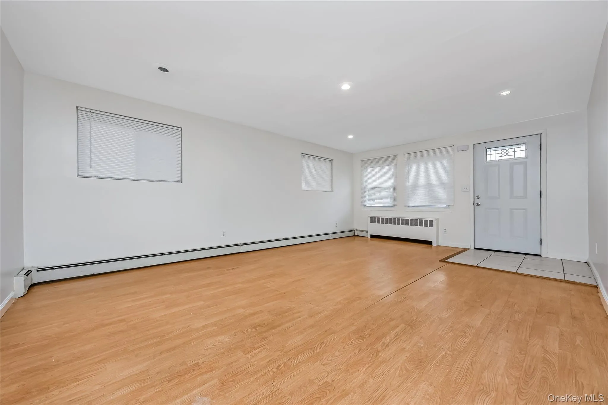 20 Buchanan Avenue, Babylon, NY, 3 Bedrooms Bedrooms, 6 Rooms Rooms,1 BathroomBathrooms,Residential,For Rent,Buchanan,0,1026909 20 Buchanan Avenue, Babylon, NY, 3 Bedrooms Bedrooms, 6 Rooms Rooms,1 BathroomBathrooms,Residential,For Rent,Buchanan,0,1026909