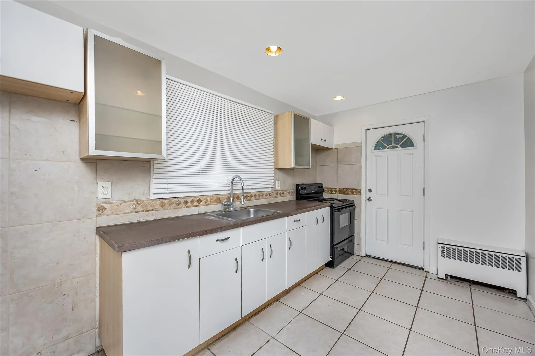 20 Buchanan Avenue, Babylon, NY, 3 Bedrooms Bedrooms, 6 Rooms Rooms,1 BathroomBathrooms,Residential,For Rent,Buchanan,0,1026909 20 Buchanan Avenue, Babylon, NY, 3 Bedrooms Bedrooms, 6 Rooms Rooms,1 BathroomBathrooms,Residential,For Rent,Buchanan,0,1026909