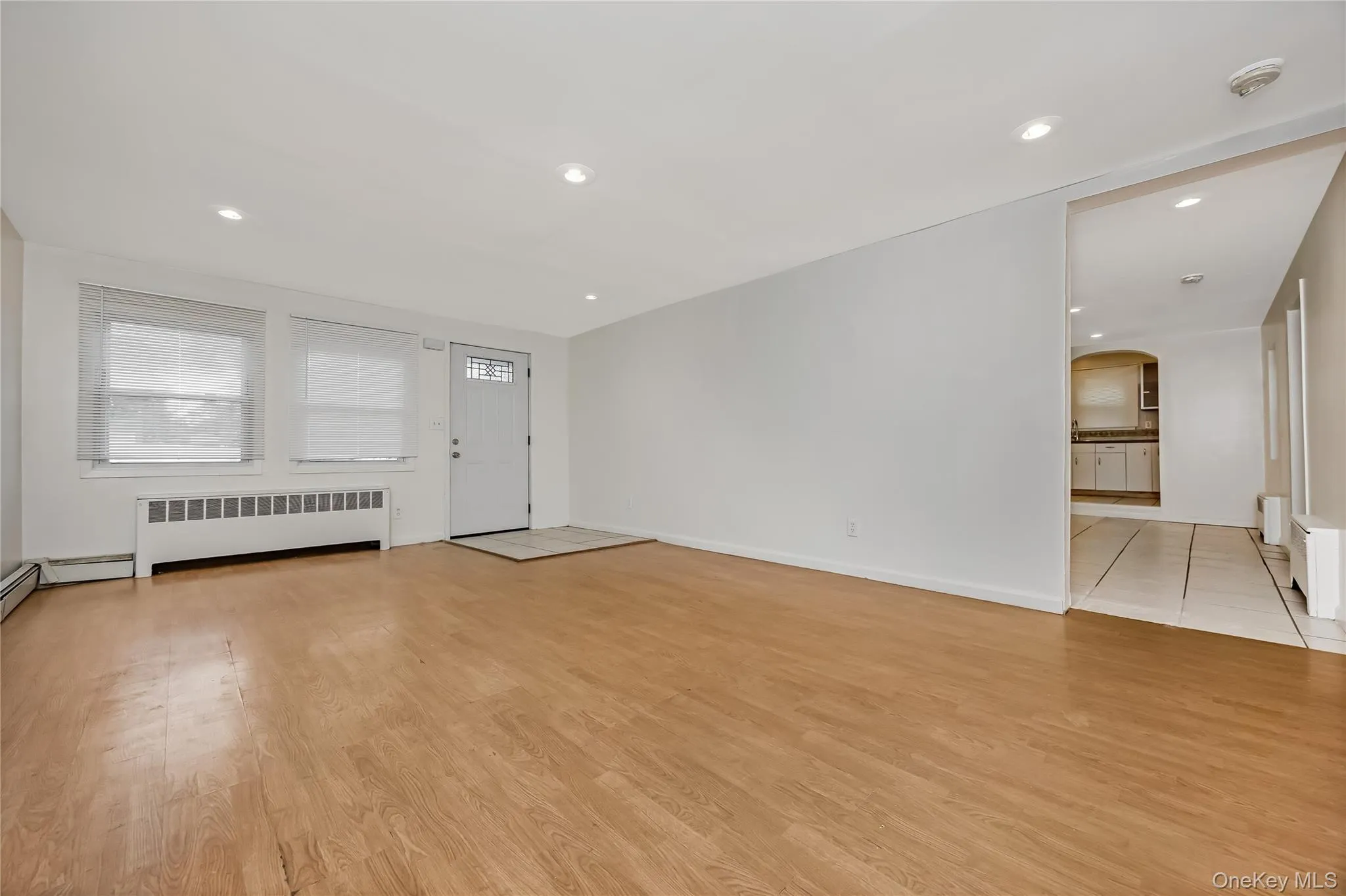 20 Buchanan Avenue, Babylon, NY, 3 Bedrooms Bedrooms, 6 Rooms Rooms,1 BathroomBathrooms,Residential,For Rent,Buchanan,0,1026909 20 Buchanan Avenue, Babylon, NY, 3 Bedrooms Bedrooms, 6 Rooms Rooms,1 BathroomBathrooms,Residential,For Rent,Buchanan,0,1026909