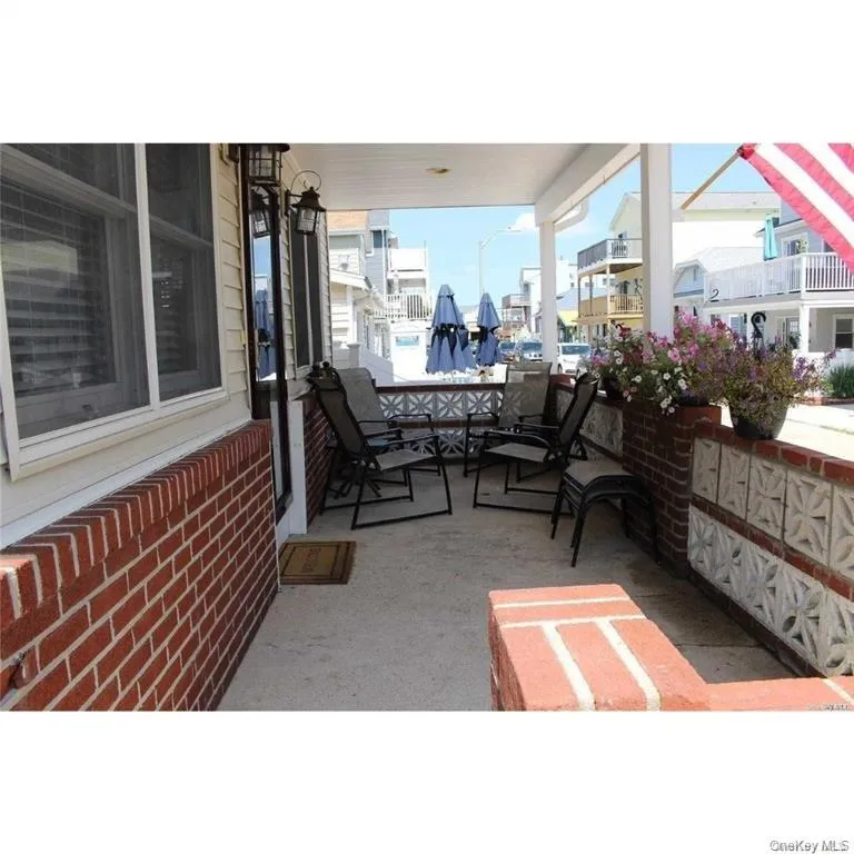 27 Vermont Street, Long Beach, NY, 3 Bedrooms Bedrooms, 5 Rooms Rooms,1 BathroomBathrooms,Residential Lease,For Rent,Vermont,0,1026920 27 Vermont Street, Long Beach, NY, 3 Bedrooms Bedrooms, 5 Rooms Rooms,1 BathroomBathrooms,Residential Lease,For Rent,Vermont,0,1026920