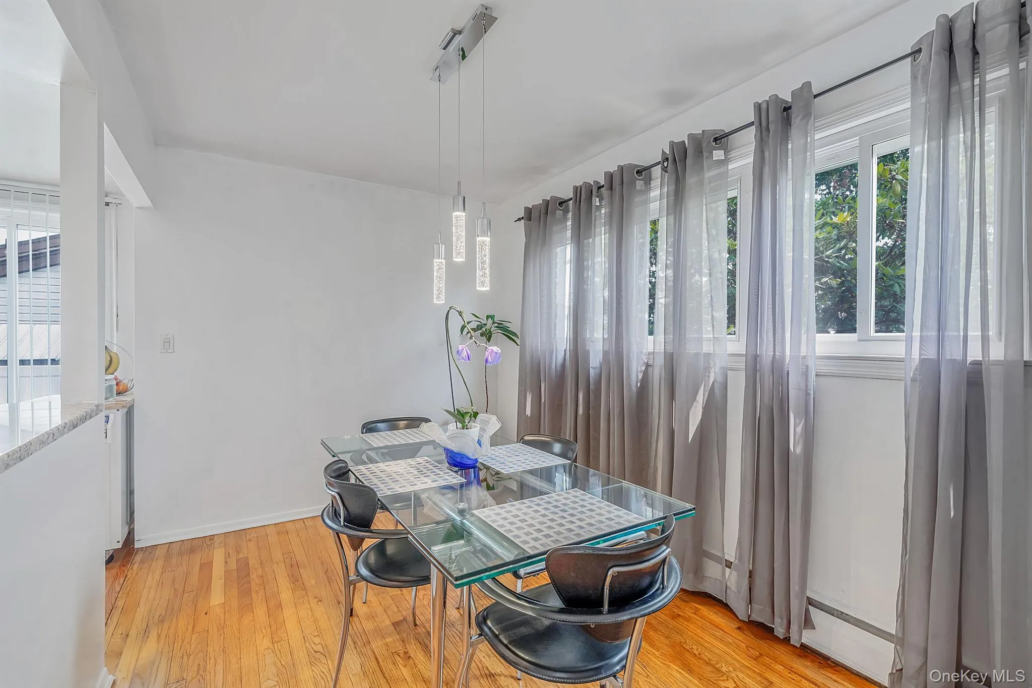 27 Ventura Drive, Babylon, NY, 4 Bedrooms Bedrooms, 10 Rooms Rooms,2 BathroomsBathrooms,Residential,For Rent,Ventura,0,1026923 27 Ventura Drive, Babylon, NY, 4 Bedrooms Bedrooms, 10 Rooms Rooms,2 BathroomsBathrooms,Residential,For Rent,Ventura,0,1026923