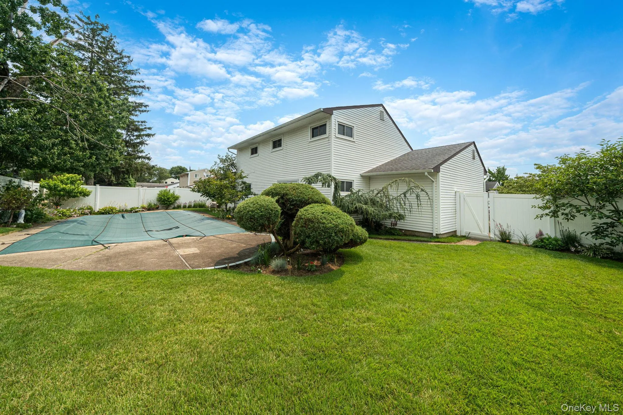 27 Ventura Drive, Babylon, NY, 4 Bedrooms Bedrooms, 10 Rooms Rooms,2 BathroomsBathrooms,Residential,For Rent,Ventura,0,1026923 27 Ventura Drive, Babylon, NY, 4 Bedrooms Bedrooms, 10 Rooms Rooms,2 BathroomsBathrooms,Residential,For Rent,Ventura,0,1026923