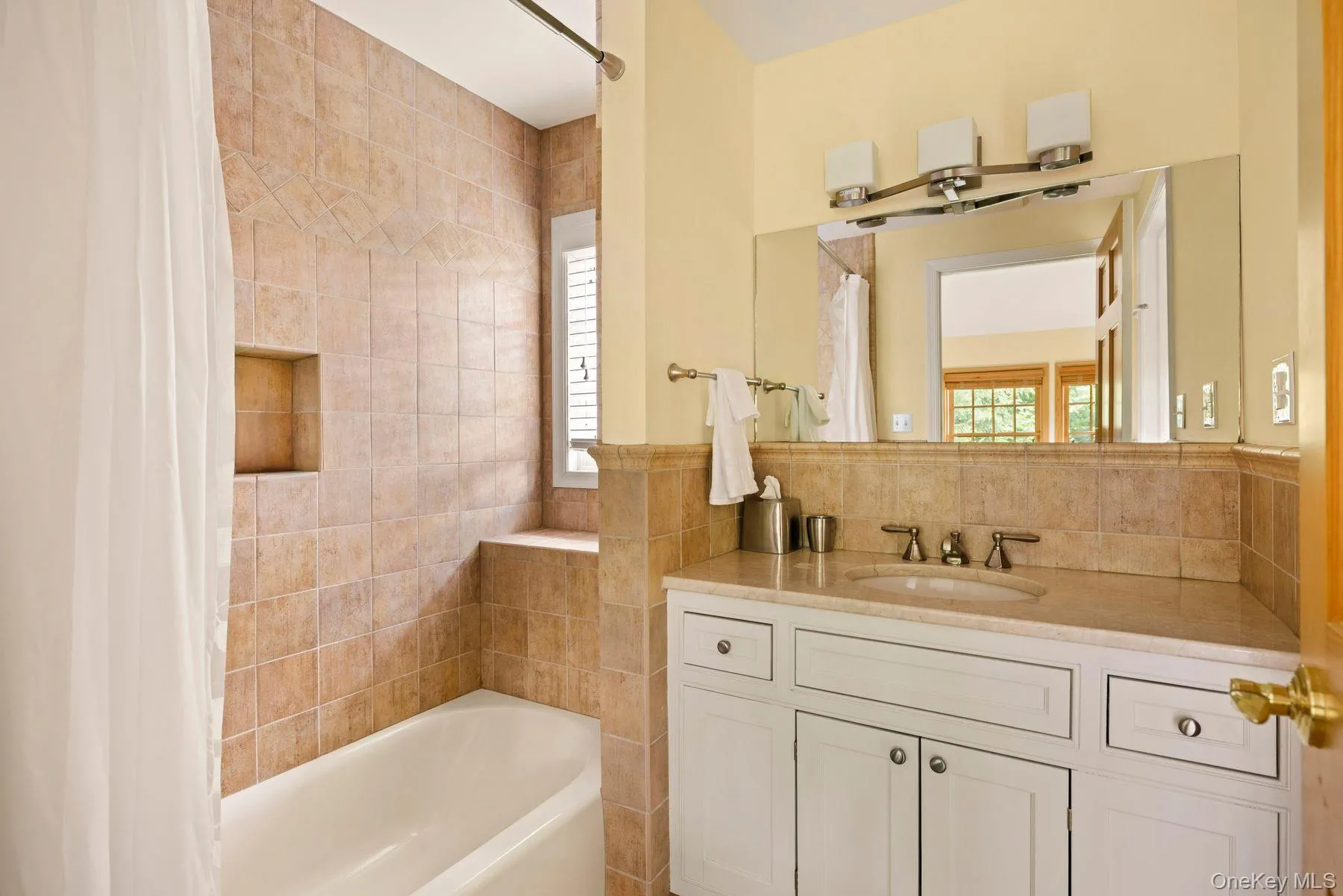 447 Shear Road, Saugerties, NY, 6 Bedrooms Bedrooms, 26 Rooms Rooms,8 BathroomsBathrooms,Residential,For Rent,Shear,0,1026924 447 Shear Road, Saugerties, NY, 6 Bedrooms Bedrooms, 26 Rooms Rooms,8 BathroomsBathrooms,Residential,For Rent,Shear,0,1026924