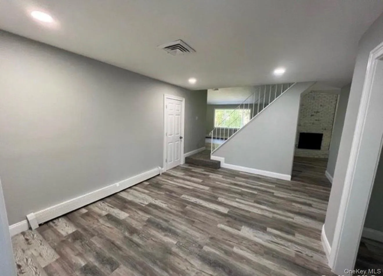 18 William Street, Brookhaven, NY, 4 Bedrooms Bedrooms, 8 Rooms Rooms,2 BathroomsBathrooms,Residential Lease,For Rent,William,0,1026928 18 William Street, Brookhaven, NY, 4 Bedrooms Bedrooms, 8 Rooms Rooms,2 BathroomsBathrooms,Residential Lease,For Rent,William,0,1026928