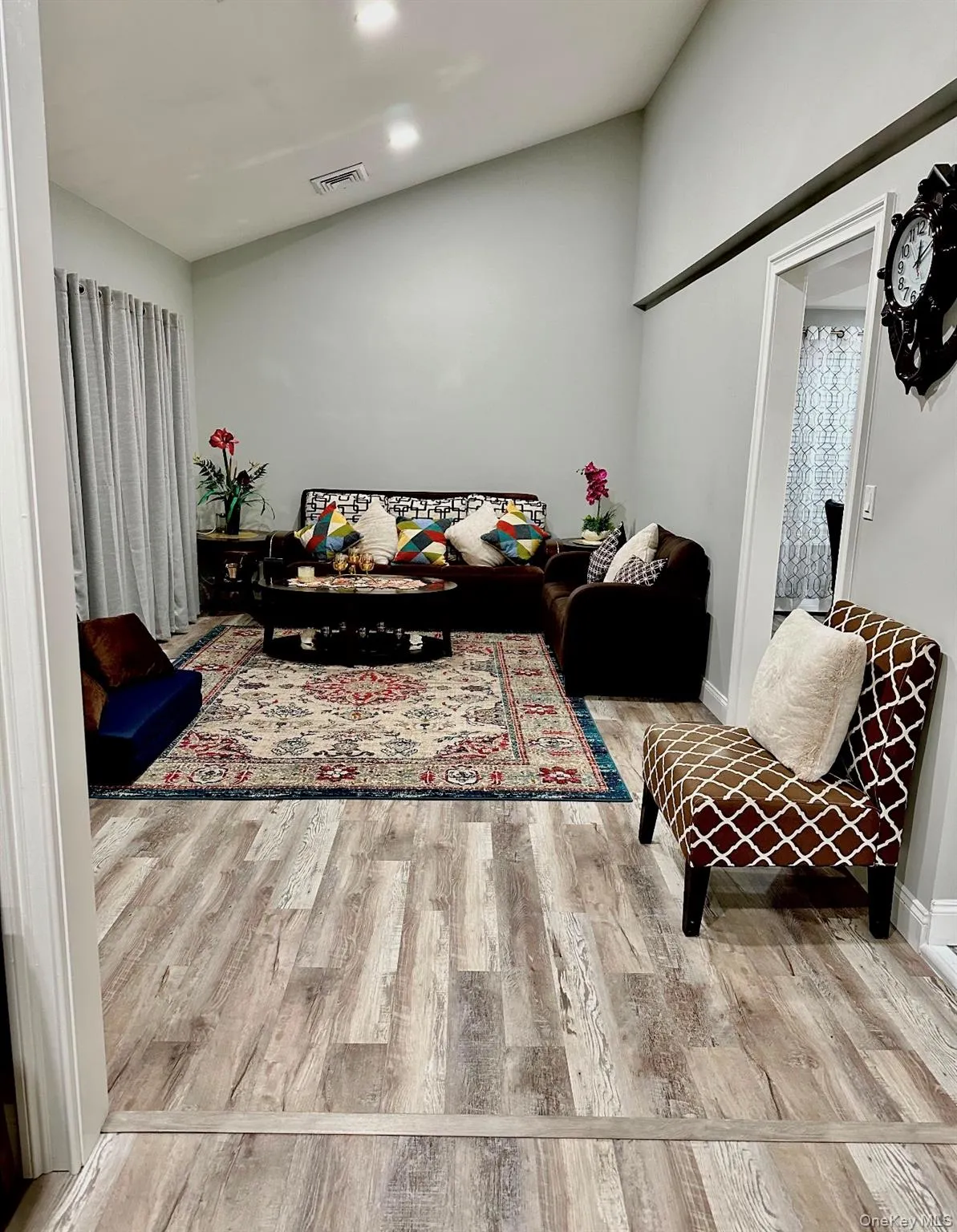 18 William Street, Brookhaven, NY, 4 Bedrooms Bedrooms, 8 Rooms Rooms,2 BathroomsBathrooms,Residential Lease,For Rent,William,0,1026928 18 William Street, Brookhaven, NY, 4 Bedrooms Bedrooms, 8 Rooms Rooms,2 BathroomsBathrooms,Residential Lease,For Rent,William,0,1026928
