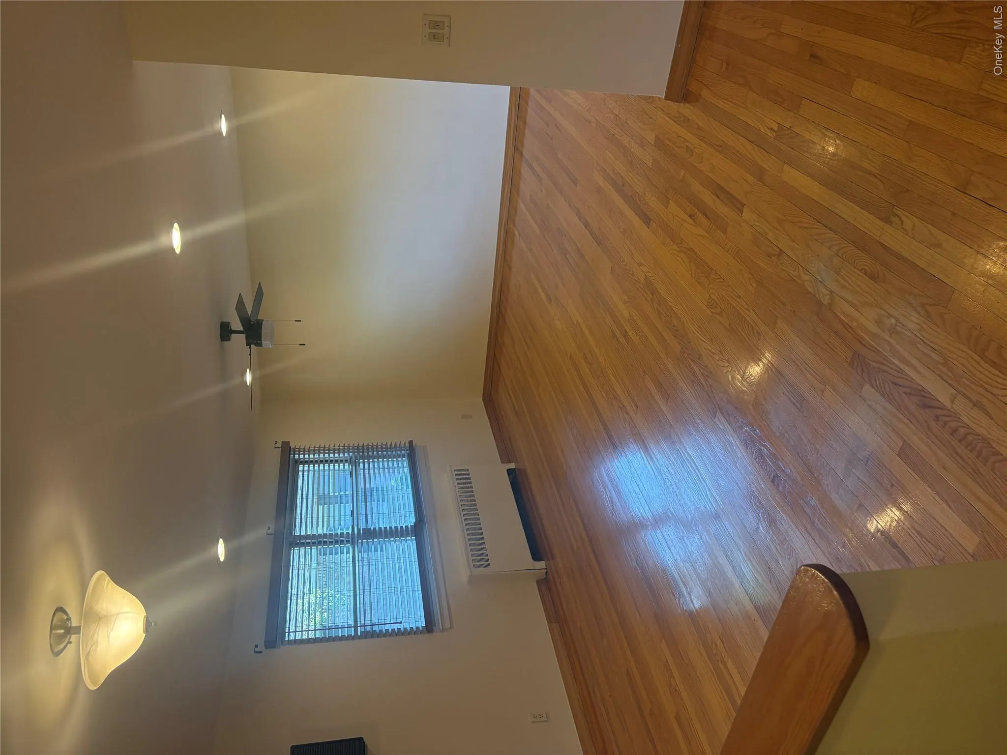 268-18 81st Avenue, New York, NY, 1 Bedroom Bedrooms, 3 Rooms Rooms,1 BathroomBathrooms,Residential Lease,For Rent,81st,0,1026929 268-18 81st Avenue, New York, NY, 1 Bedroom Bedrooms, 3 Rooms Rooms,1 BathroomBathrooms,Residential Lease,For Rent,81st,0,1026929