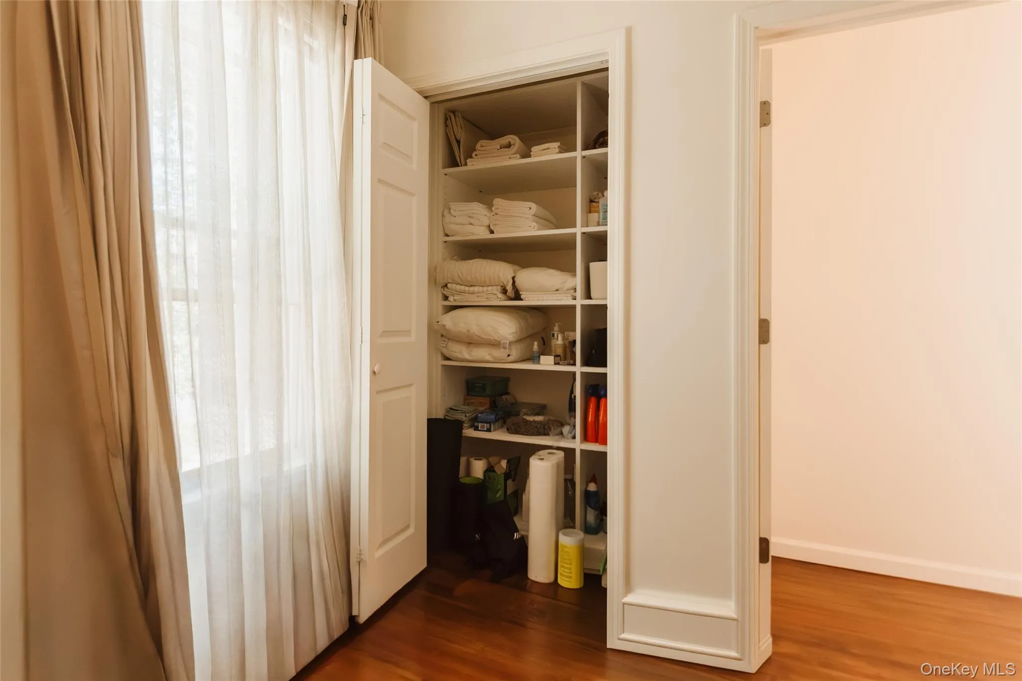 328 Hasbrouck Avenue, Kingston, NY, 3 Bedrooms Bedrooms, 7 Rooms Rooms,2 BathroomsBathrooms,Residential,For Rent,Hasbrouck,0,1026930 328 Hasbrouck Avenue, Kingston, NY, 3 Bedrooms Bedrooms, 7 Rooms Rooms,2 BathroomsBathrooms,Residential,For Rent,Hasbrouck,0,1026930