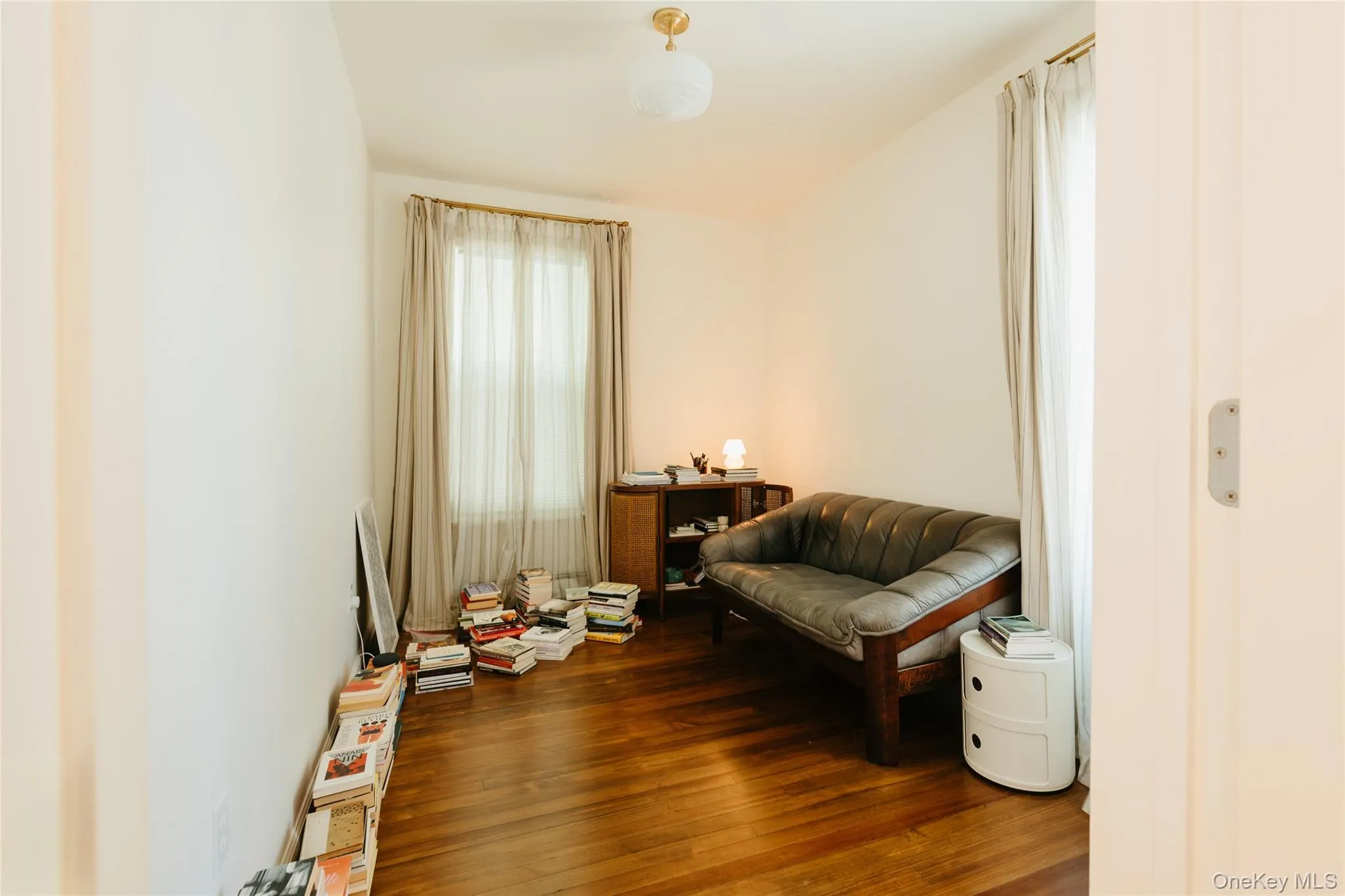 328 Hasbrouck Avenue, Kingston, NY, 3 Bedrooms Bedrooms, 7 Rooms Rooms,2 BathroomsBathrooms,Residential,For Rent,Hasbrouck,0,1026930 328 Hasbrouck Avenue, Kingston, NY, 3 Bedrooms Bedrooms, 7 Rooms Rooms,2 BathroomsBathrooms,Residential,For Rent,Hasbrouck,0,1026930