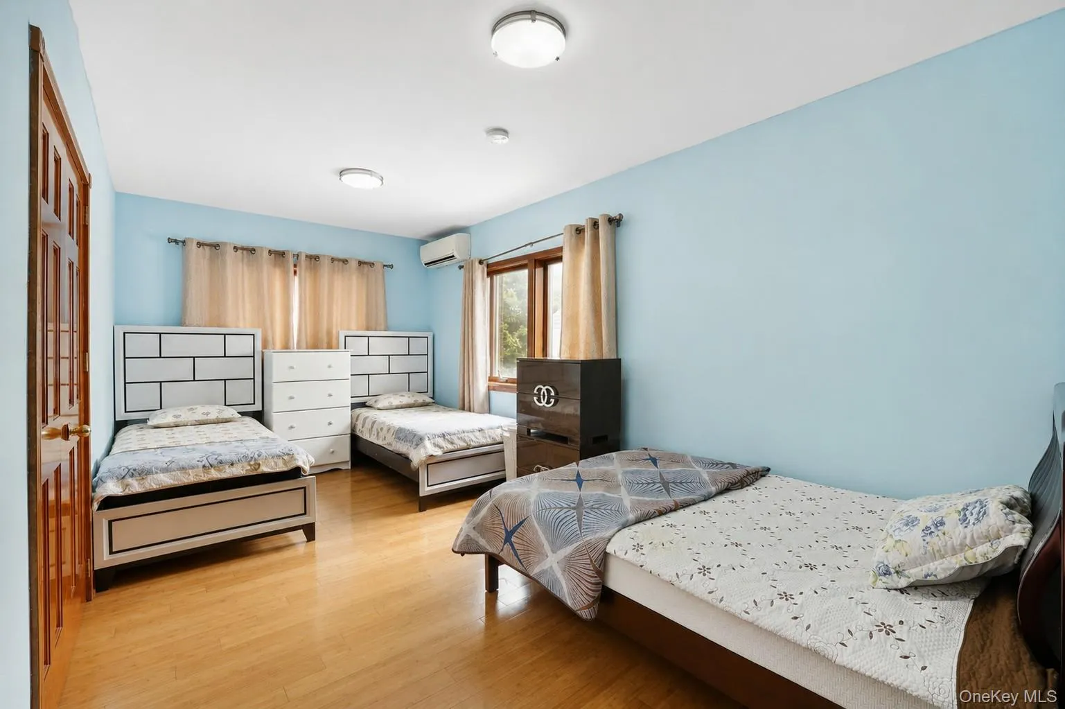 141-63 73rd Terrace, New York, NY, 4 Bedrooms Bedrooms, 16 Rooms Rooms,4 BathroomsBathrooms,Residential,For Rent,73rd,0,1026931 141-63 73rd Terrace, New York, NY, 4 Bedrooms Bedrooms, 16 Rooms Rooms,4 BathroomsBathrooms,Residential,For Rent,73rd,0,1026931