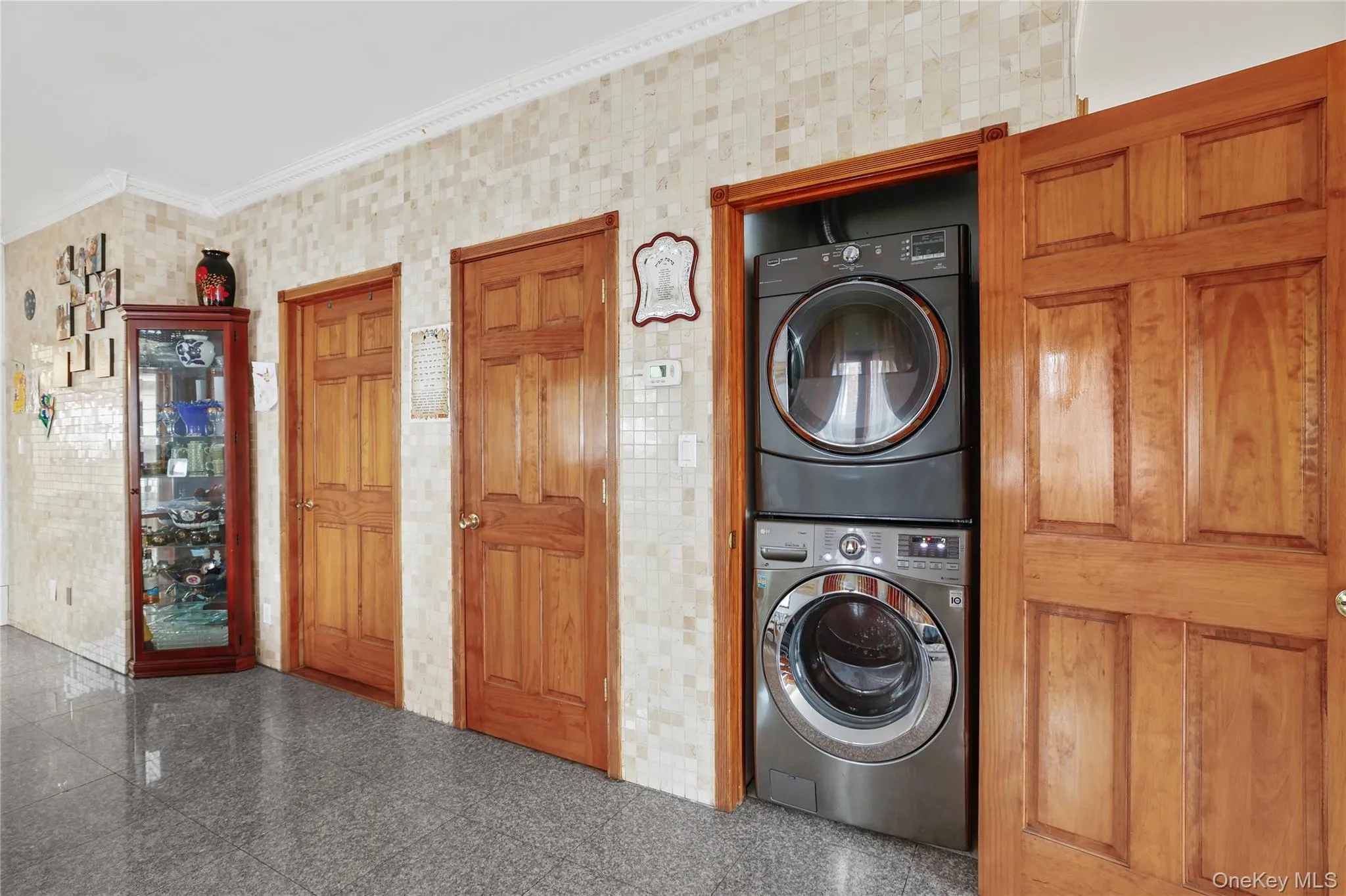 141-63 73rd Terrace, New York, NY, 4 Bedrooms Bedrooms, 16 Rooms Rooms,4 BathroomsBathrooms,Residential,For Rent,73rd,0,1026931 141-63 73rd Terrace, New York, NY, 4 Bedrooms Bedrooms, 16 Rooms Rooms,4 BathroomsBathrooms,Residential,For Rent,73rd,0,1026931