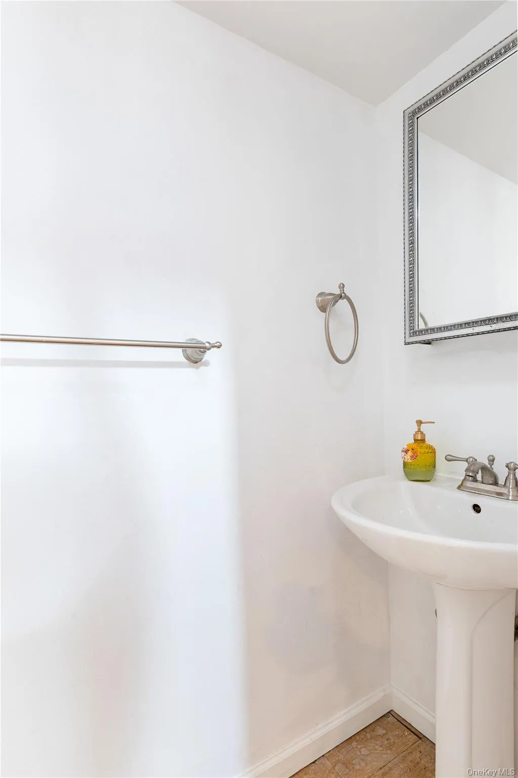 5637 Delafield Avenue, New York, NY, 4 Bedrooms Bedrooms, 7 Rooms Rooms,3 BathroomsBathrooms,Residential,For Rent,Delafield,0,1026932 5637 Delafield Avenue, New York, NY, 4 Bedrooms Bedrooms, 7 Rooms Rooms,3 BathroomsBathrooms,Residential,For Rent,Delafield,0,1026932