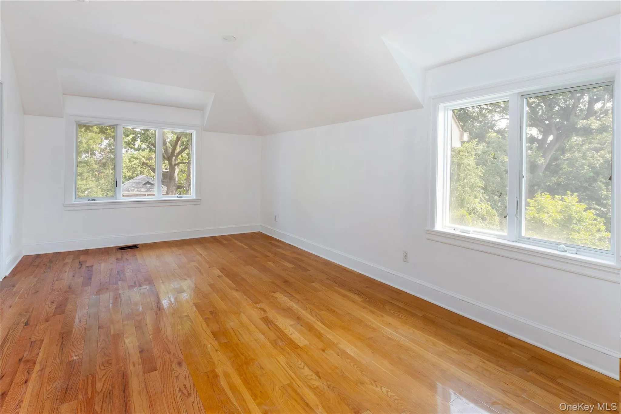 5637 Delafield Avenue, New York, NY, 4 Bedrooms Bedrooms, 7 Rooms Rooms,3 BathroomsBathrooms,Residential,For Rent,Delafield,0,1026932 5637 Delafield Avenue, New York, NY, 4 Bedrooms Bedrooms, 7 Rooms Rooms,3 BathroomsBathrooms,Residential,For Rent,Delafield,0,1026932