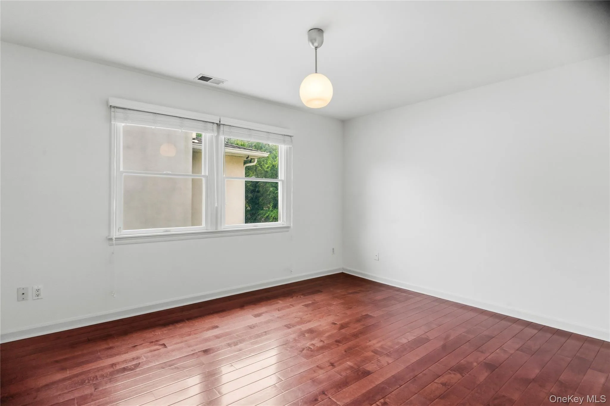 10 Osborne Lane, Oyster Bay, NY, 5 Bedrooms Bedrooms, 10 Rooms Rooms,5 BathroomsBathrooms,Residential Lease,For Rent,Osborne,0,1026934 10 Osborne Lane, Oyster Bay, NY, 5 Bedrooms Bedrooms, 10 Rooms Rooms,5 BathroomsBathrooms,Residential Lease,For Rent,Osborne,0,1026934