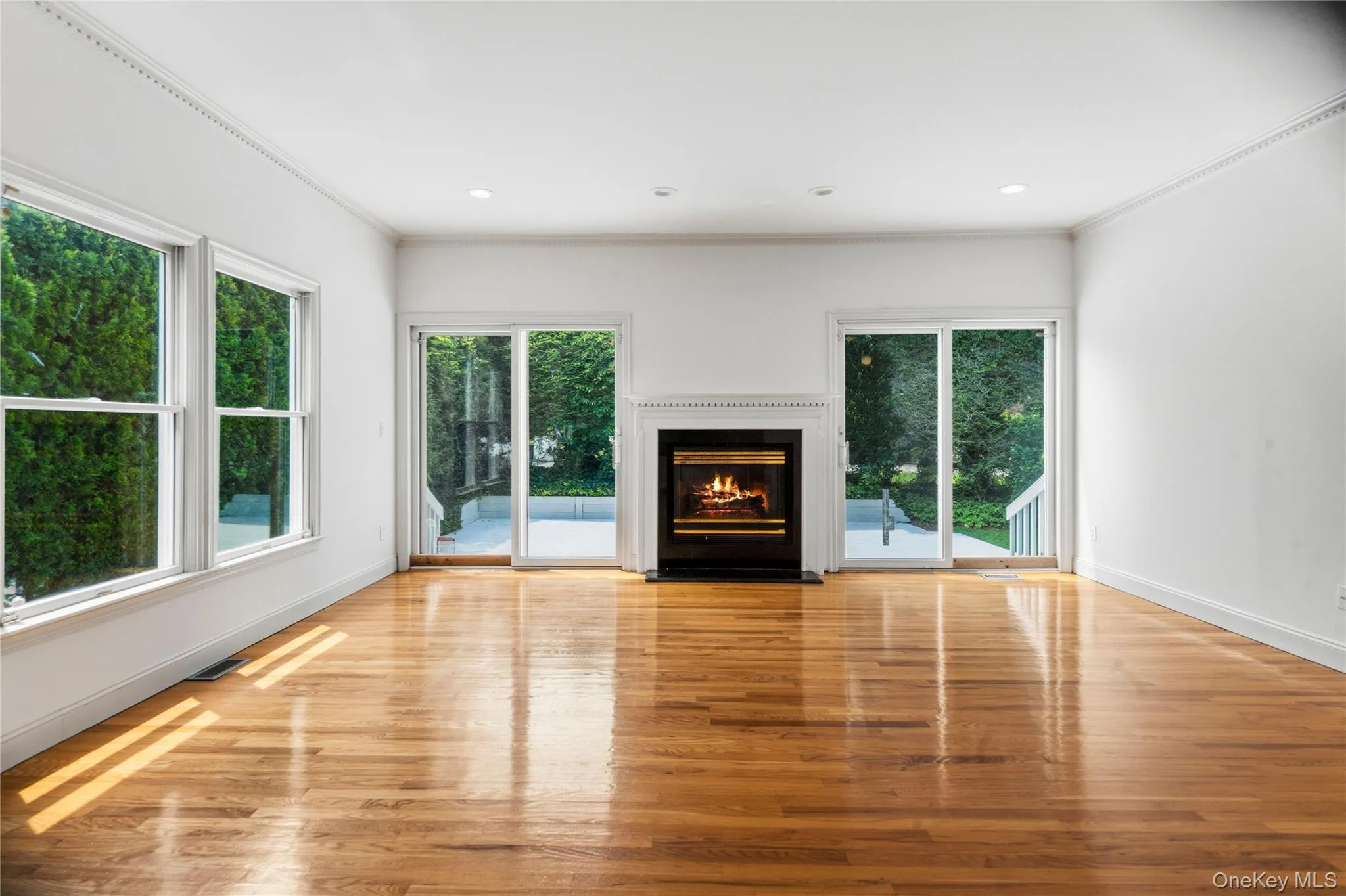 10 Osborne Lane, Oyster Bay, NY, 5 Bedrooms Bedrooms, 10 Rooms Rooms,5 BathroomsBathrooms,Residential Lease,For Rent,Osborne,0,1026934 10 Osborne Lane, Oyster Bay, NY, 5 Bedrooms Bedrooms, 10 Rooms Rooms,5 BathroomsBathrooms,Residential Lease,For Rent,Osborne,0,1026934