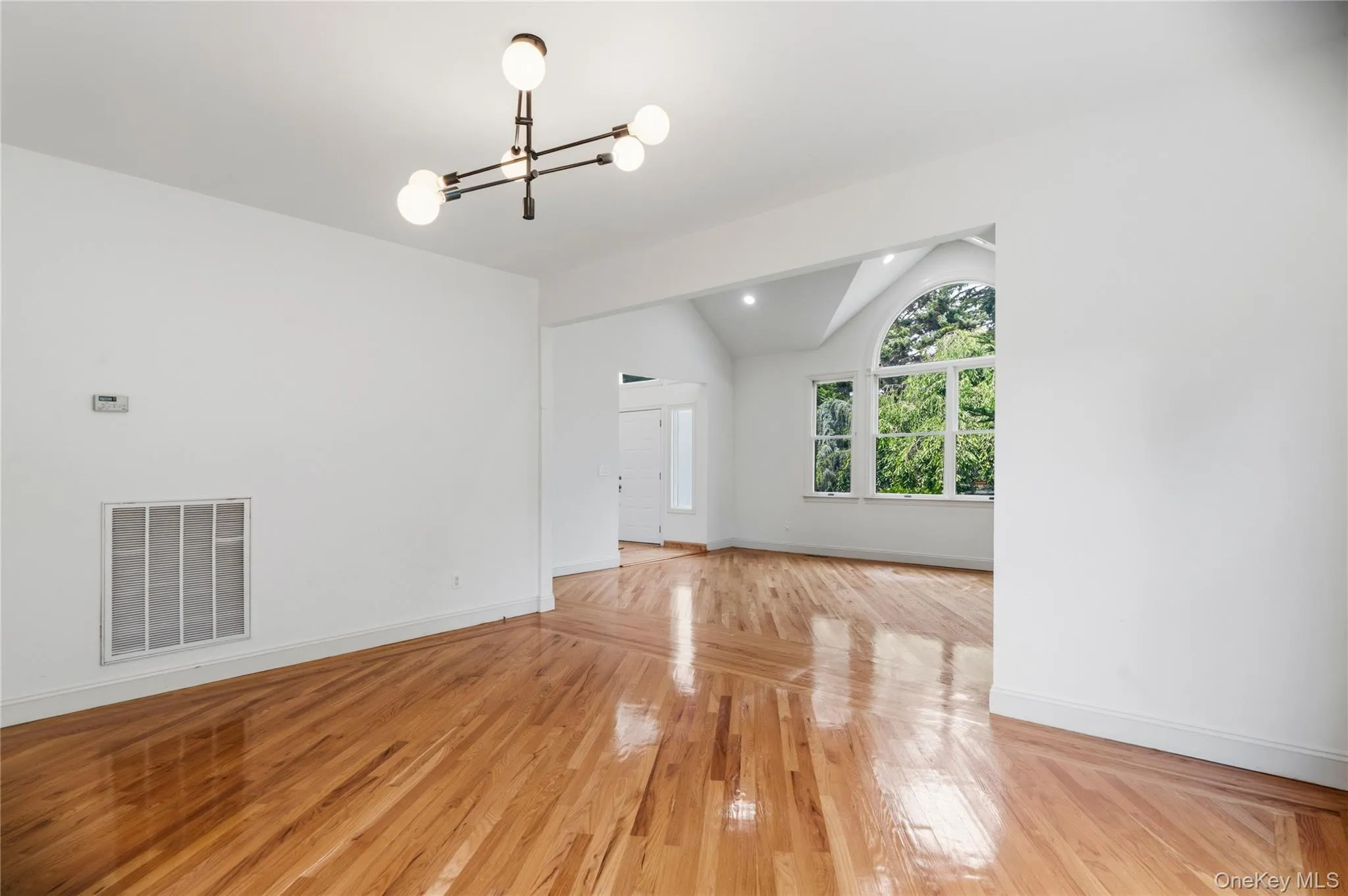 10 Osborne Lane, Oyster Bay, NY, 5 Bedrooms Bedrooms, 10 Rooms Rooms,5 BathroomsBathrooms,Residential Lease,For Rent,Osborne,0,1026934 10 Osborne Lane, Oyster Bay, NY, 5 Bedrooms Bedrooms, 10 Rooms Rooms,5 BathroomsBathrooms,Residential Lease,For Rent,Osborne,0,1026934