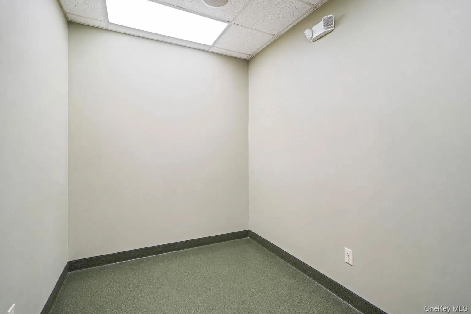 201 Portion Road, Brookhaven, NY, ,Commercial Lease,For Rent,Portion,0,1026935 201 Portion Road, Brookhaven, NY, ,Commercial Lease,For Rent,Portion,0,1026935