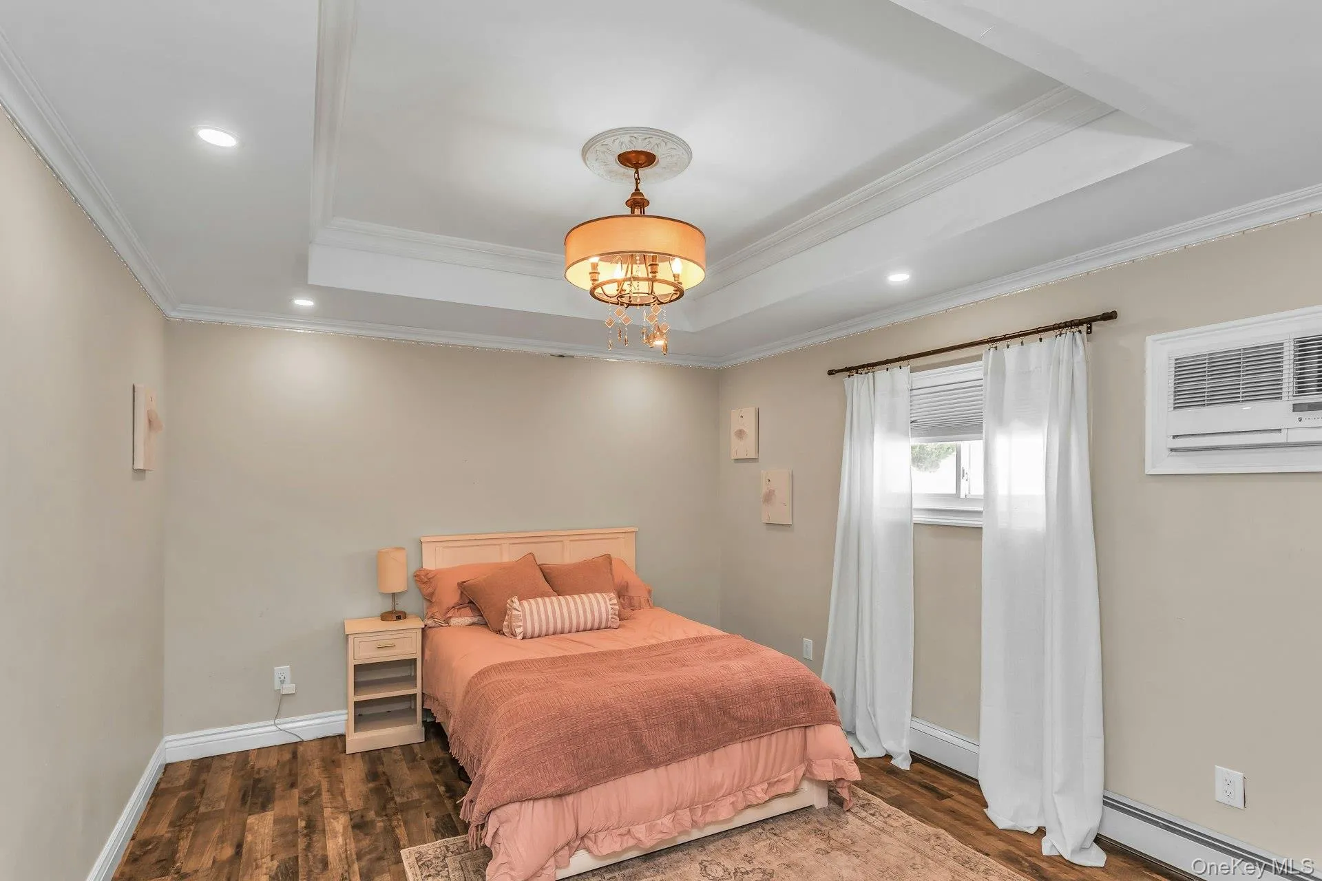 31 Martin Lane, Hempstead, NY, 4 Bedrooms Bedrooms, 8 Rooms Rooms,2 BathroomsBathrooms,Residential,For Rent,Martin,0,1026938 31 Martin Lane, Hempstead, NY, 4 Bedrooms Bedrooms, 8 Rooms Rooms,2 BathroomsBathrooms,Residential,For Rent,Martin,0,1026938