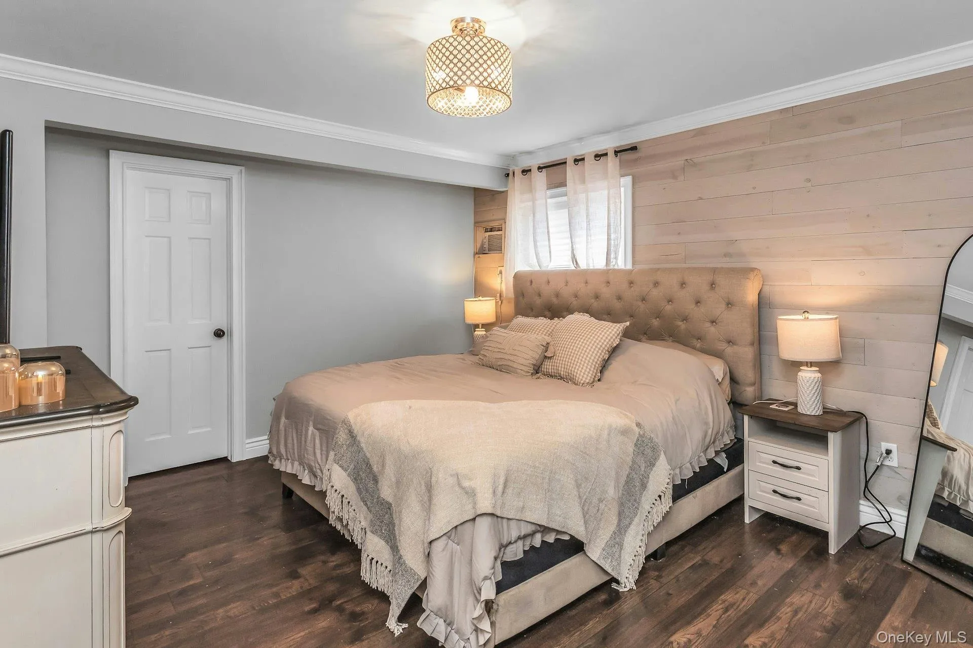 31 Martin Lane, Hempstead, NY, 4 Bedrooms Bedrooms, 8 Rooms Rooms,2 BathroomsBathrooms,Residential,For Rent,Martin,0,1026938 31 Martin Lane, Hempstead, NY, 4 Bedrooms Bedrooms, 8 Rooms Rooms,2 BathroomsBathrooms,Residential,For Rent,Martin,0,1026938