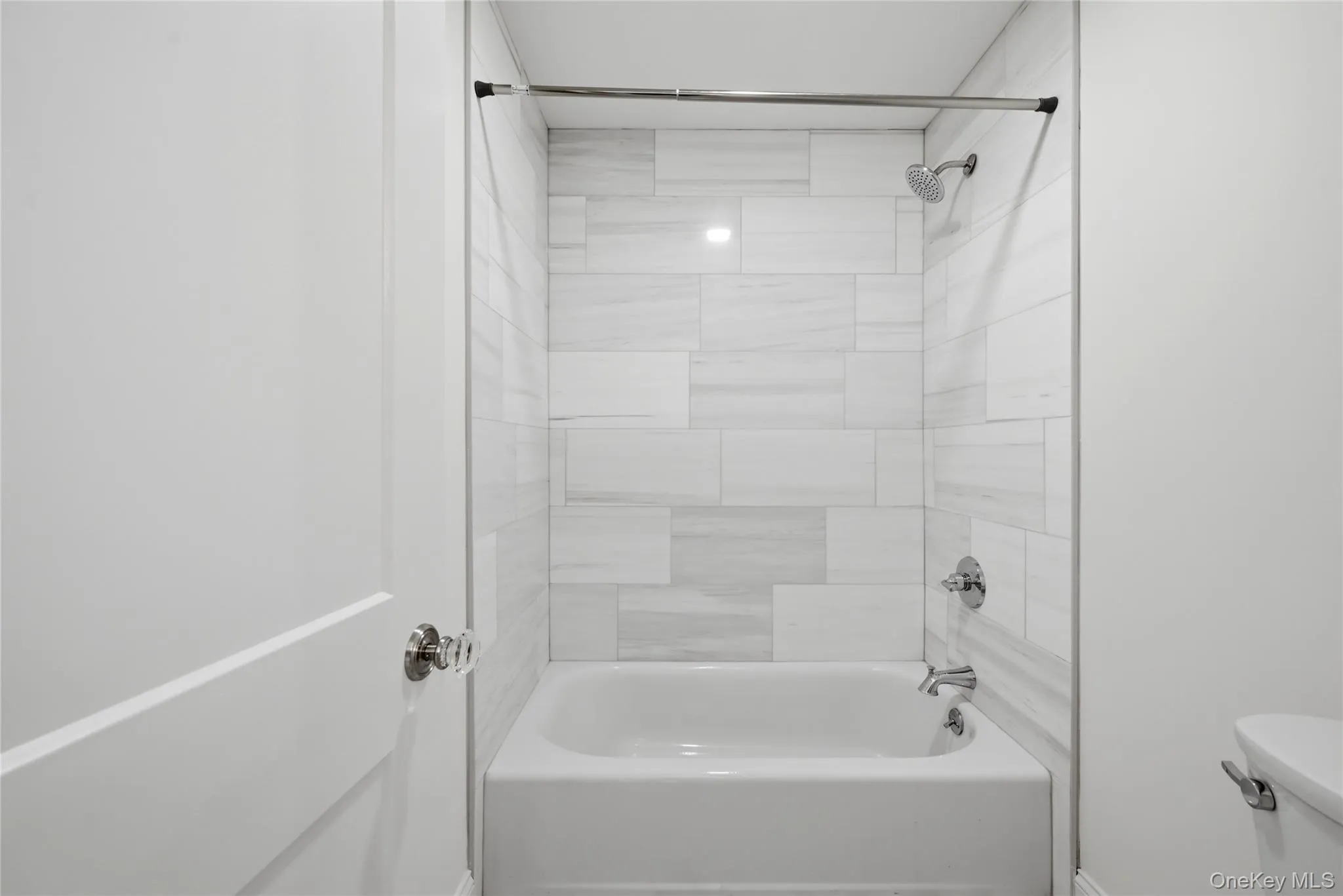 47 Central Parkway, Huntington, NY, 4 Bedrooms Bedrooms, 7 Rooms Rooms,2 BathroomsBathrooms,Residential,For Rent,Central,0,1026940 47 Central Parkway, Huntington, NY, 4 Bedrooms Bedrooms, 7 Rooms Rooms,2 BathroomsBathrooms,Residential,For Rent,Central,0,1026940