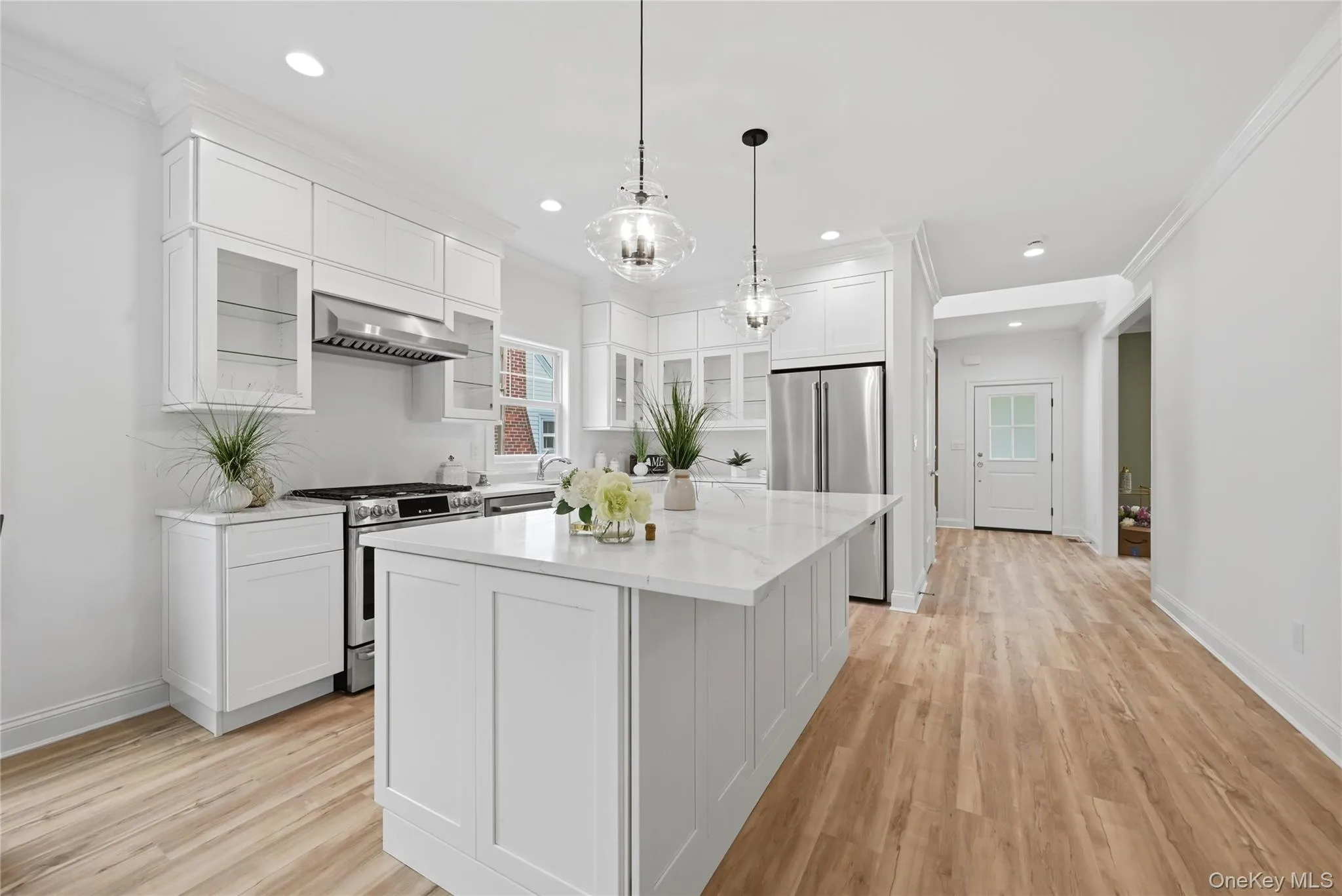 47 Central Parkway, Huntington, NY, 4 Bedrooms Bedrooms, 7 Rooms Rooms,2 BathroomsBathrooms,Residential,For Rent,Central,0,1026940 47 Central Parkway, Huntington, NY, 4 Bedrooms Bedrooms, 7 Rooms Rooms,2 BathroomsBathrooms,Residential,For Rent,Central,0,1026940