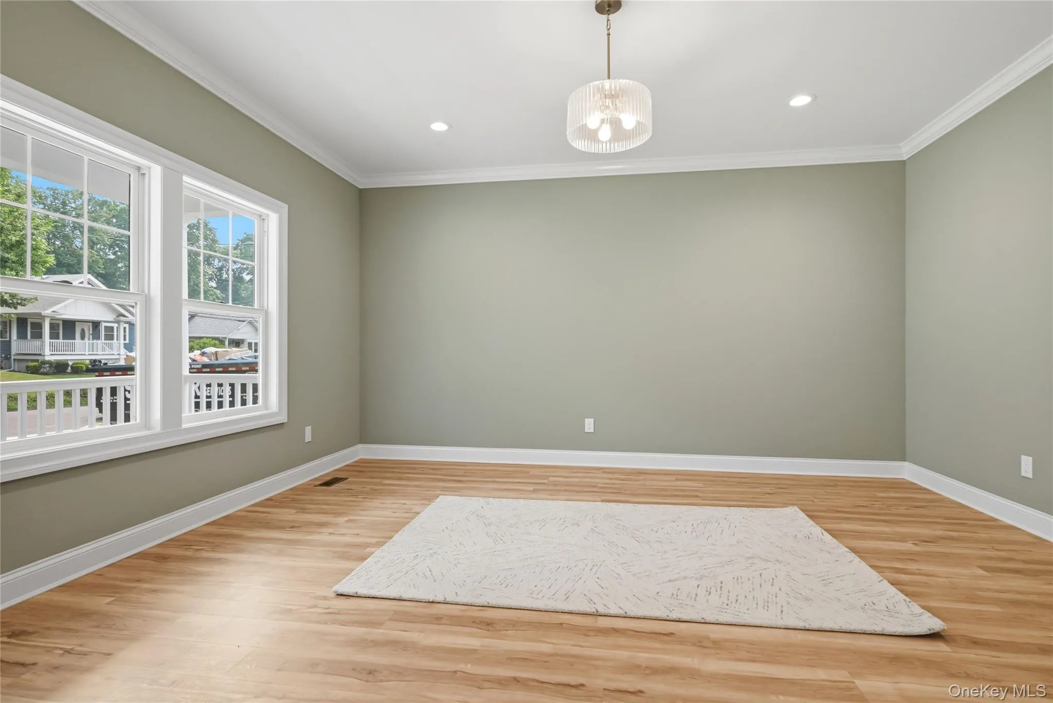 47 Central Parkway, Huntington, NY, 4 Bedrooms Bedrooms, 7 Rooms Rooms,2 BathroomsBathrooms,Residential,For Rent,Central,0,1026940 47 Central Parkway, Huntington, NY, 4 Bedrooms Bedrooms, 7 Rooms Rooms,2 BathroomsBathrooms,Residential,For Rent,Central,0,1026940