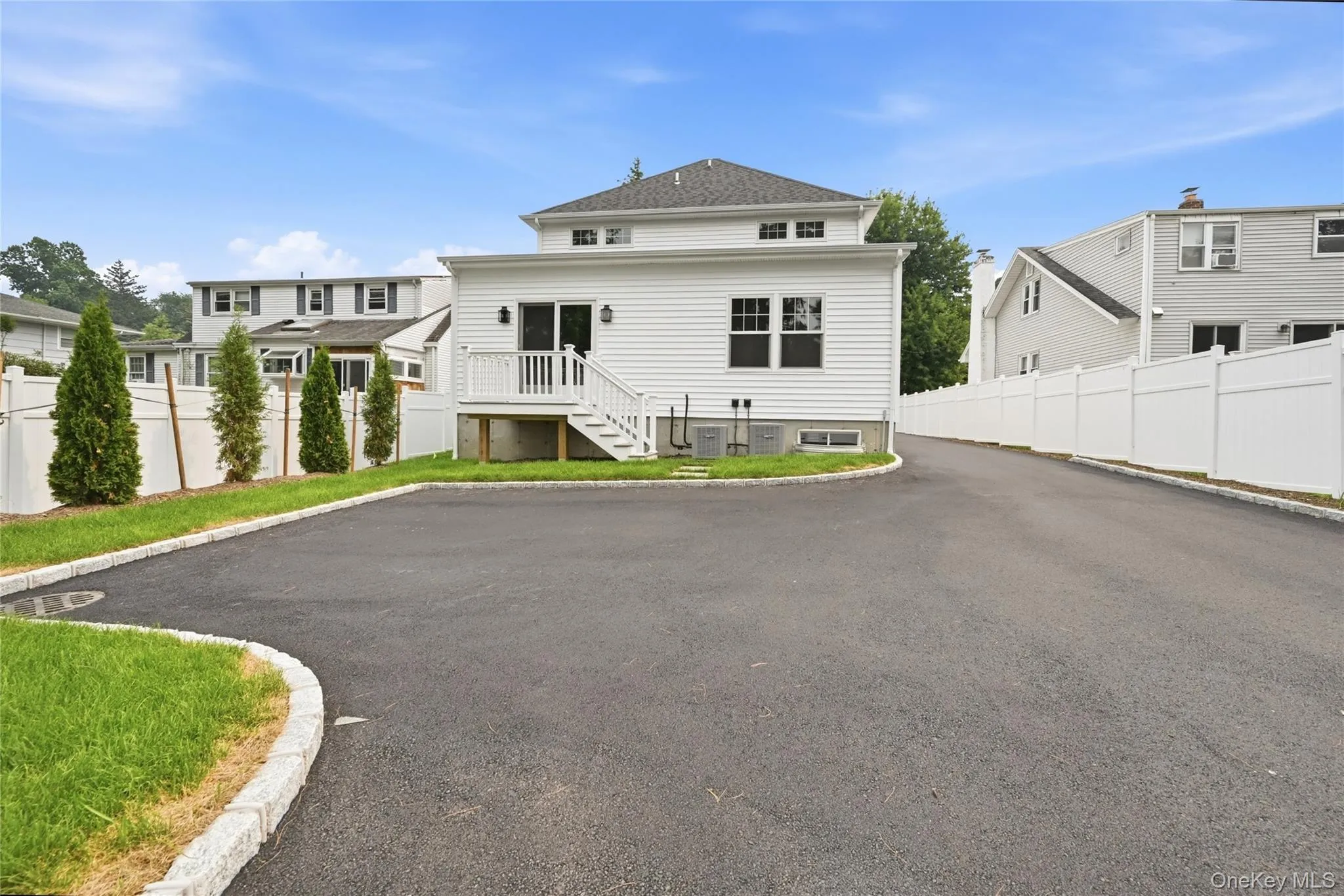 47 Central Parkway, Huntington, NY, 4 Bedrooms Bedrooms, 7 Rooms Rooms,2 BathroomsBathrooms,Residential,For Rent,Central,0,1026940 47 Central Parkway, Huntington, NY, 4 Bedrooms Bedrooms, 7 Rooms Rooms,2 BathroomsBathrooms,Residential,For Rent,Central,0,1026940