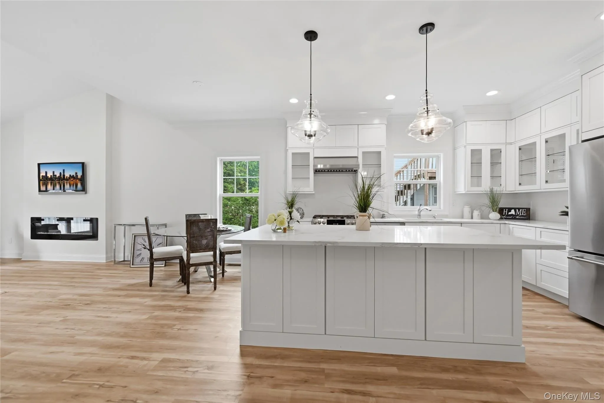 47 Central Parkway, Huntington, NY, 4 Bedrooms Bedrooms, 7 Rooms Rooms,2 BathroomsBathrooms,Residential,For Rent,Central,0,1026940 47 Central Parkway, Huntington, NY, 4 Bedrooms Bedrooms, 7 Rooms Rooms,2 BathroomsBathrooms,Residential,For Rent,Central,0,1026940
