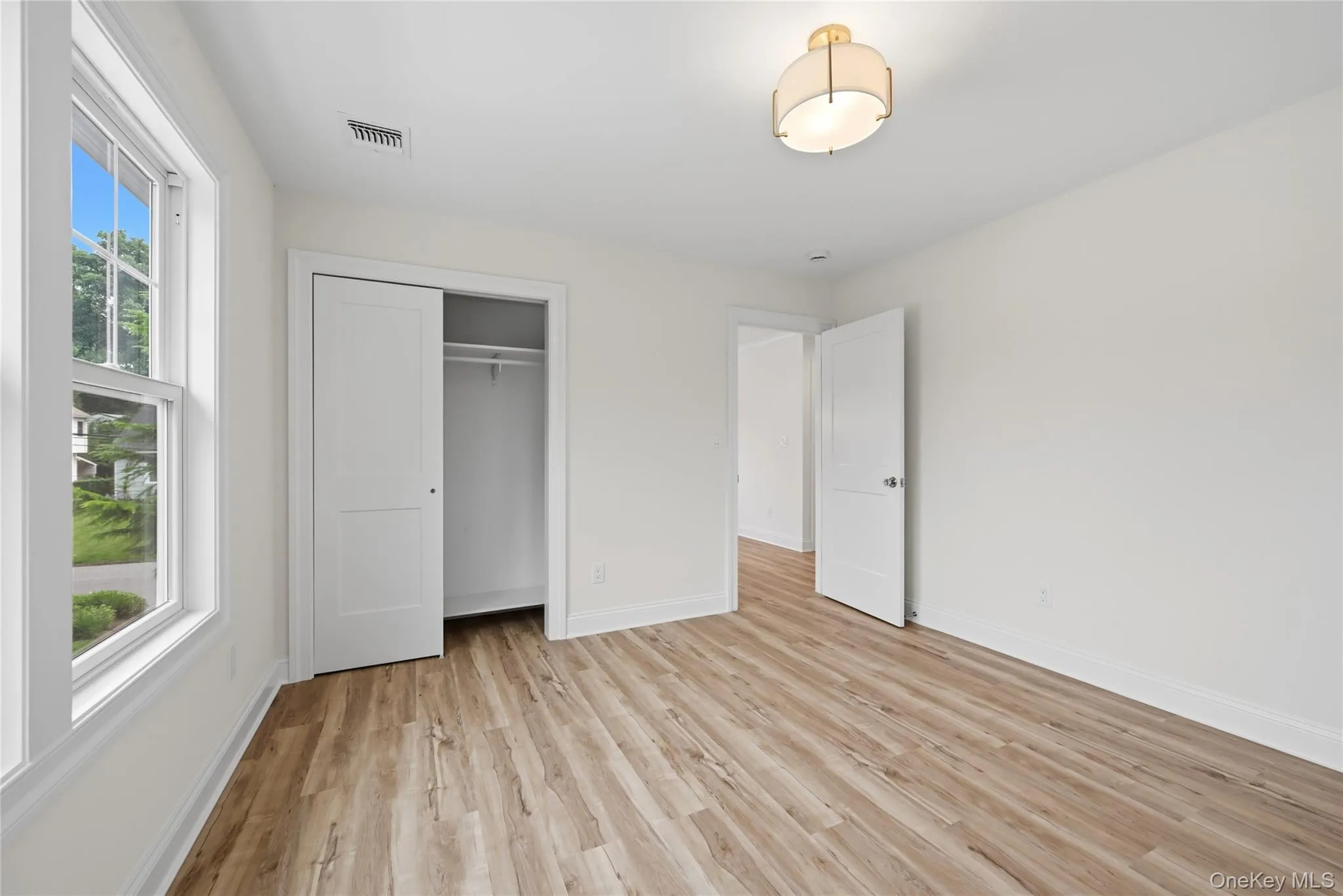 47 Central Parkway, Huntington, NY, 4 Bedrooms Bedrooms, 7 Rooms Rooms,2 BathroomsBathrooms,Residential,For Rent,Central,0,1026940 47 Central Parkway, Huntington, NY, 4 Bedrooms Bedrooms, 7 Rooms Rooms,2 BathroomsBathrooms,Residential,For Rent,Central,0,1026940