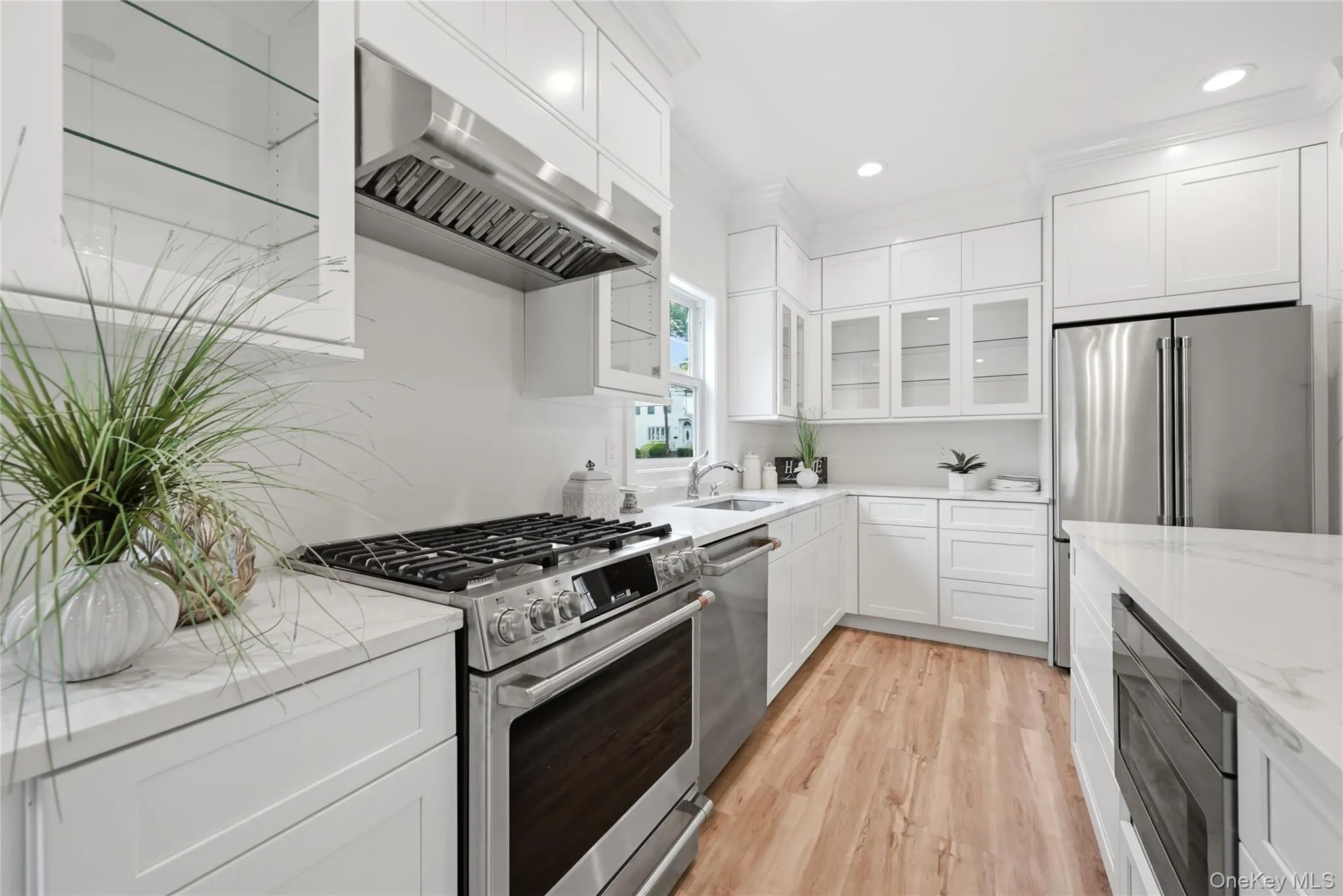 47 Central Parkway, Huntington, NY, 4 Bedrooms Bedrooms, 7 Rooms Rooms,2 BathroomsBathrooms,Residential,For Rent,Central,0,1026940 47 Central Parkway, Huntington, NY, 4 Bedrooms Bedrooms, 7 Rooms Rooms,2 BathroomsBathrooms,Residential,For Rent,Central,0,1026940