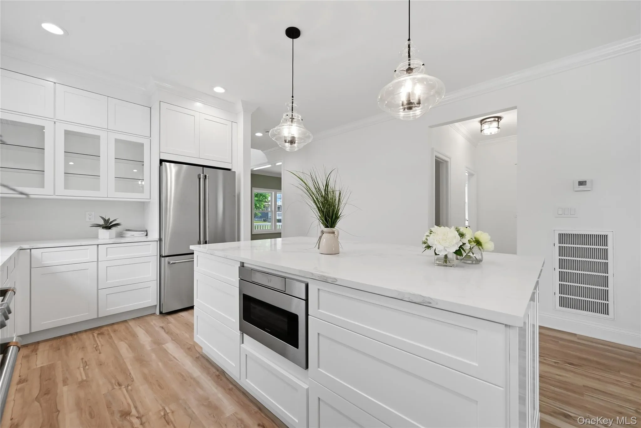 47 Central Parkway, Huntington, NY, 4 Bedrooms Bedrooms, 7 Rooms Rooms,2 BathroomsBathrooms,Residential,For Rent,Central,0,1026940 47 Central Parkway, Huntington, NY, 4 Bedrooms Bedrooms, 7 Rooms Rooms,2 BathroomsBathrooms,Residential,For Rent,Central,0,1026940