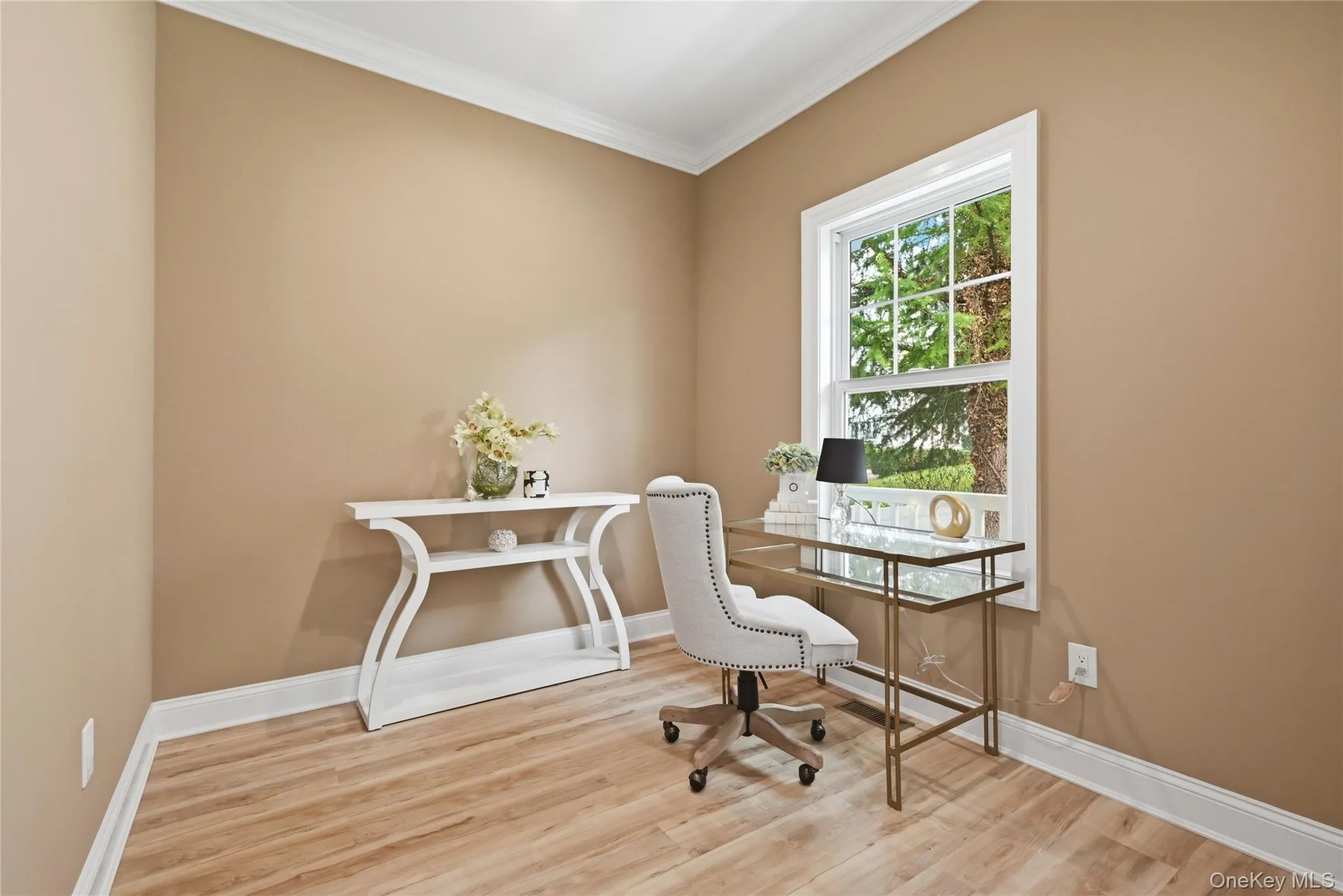 47 Central Parkway, Huntington, NY, 4 Bedrooms Bedrooms, 7 Rooms Rooms,2 BathroomsBathrooms,Residential,For Rent,Central,0,1026940 47 Central Parkway, Huntington, NY, 4 Bedrooms Bedrooms, 7 Rooms Rooms,2 BathroomsBathrooms,Residential,For Rent,Central,0,1026940