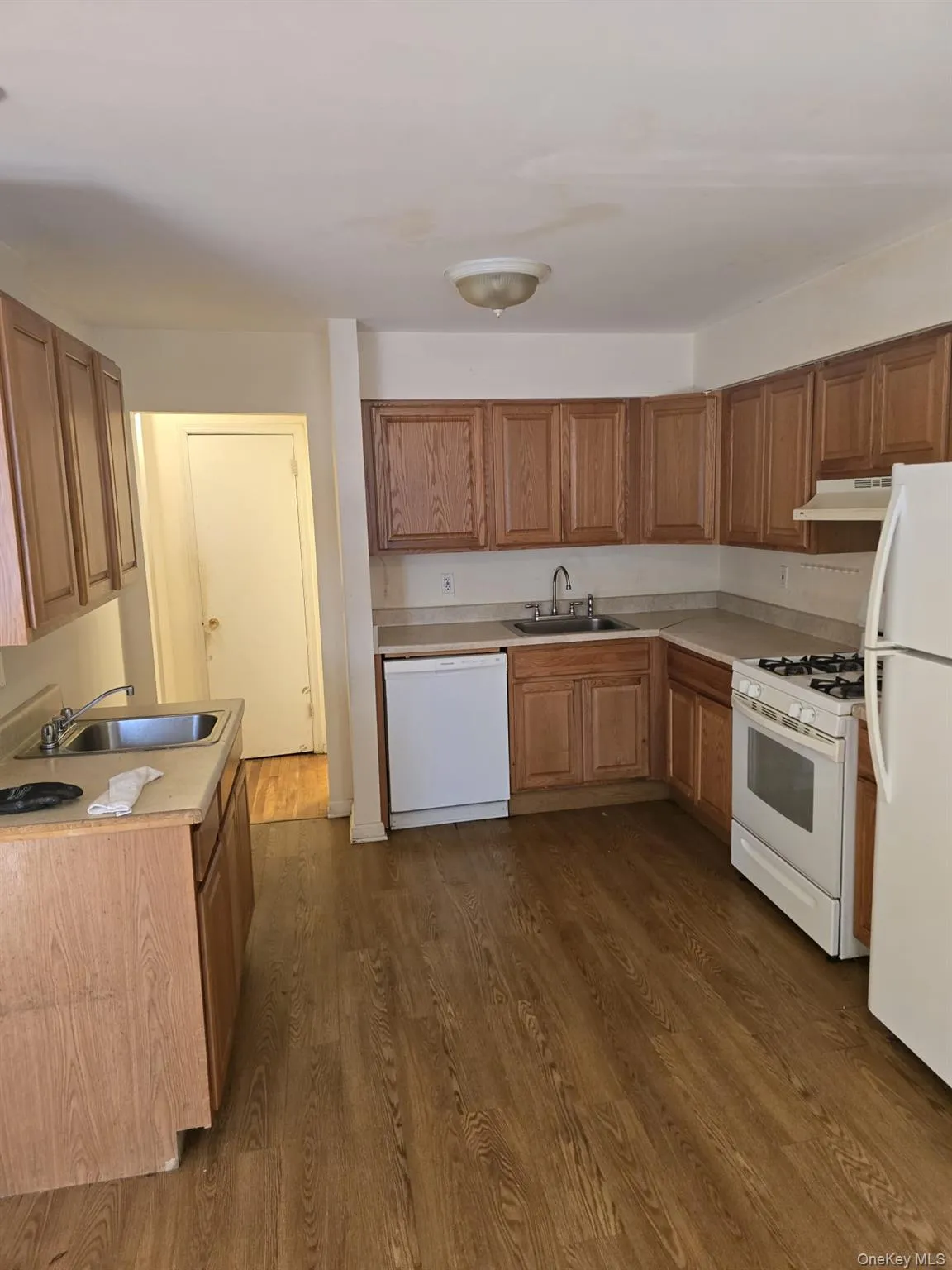 152 Kearsing Parkway, Ramapo, NY, 2 Bedrooms Bedrooms, 7 Rooms Rooms,1 BathroomBathrooms,Residential,For Rent,Kearsing,0,1026944 152 Kearsing Parkway, Ramapo, NY, 2 Bedrooms Bedrooms, 7 Rooms Rooms,1 BathroomBathrooms,Residential,For Rent,Kearsing,0,1026944