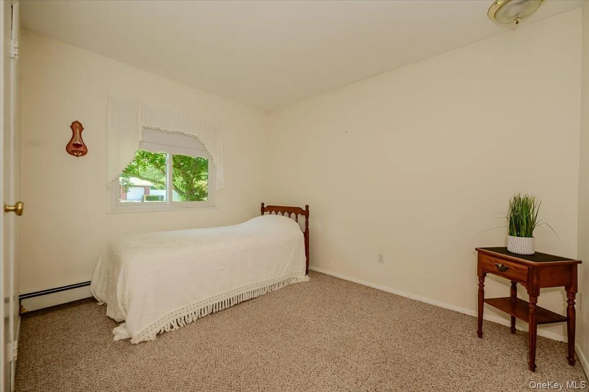 14 Akron Place, Brookhaven, NY, 3 Bedrooms Bedrooms, 7 Rooms Rooms,1 BathroomBathrooms,Residential,For Rent,Akron,0,1026948 14 Akron Place, Brookhaven, NY, 3 Bedrooms Bedrooms, 7 Rooms Rooms,1 BathroomBathrooms,Residential,For Rent,Akron,0,1026948