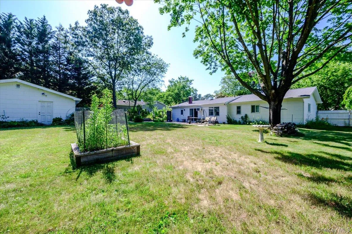14 Akron Place, Brookhaven, NY, 3 Bedrooms Bedrooms, 7 Rooms Rooms,1 BathroomBathrooms,Residential,For Rent,Akron,0,1026948 14 Akron Place, Brookhaven, NY, 3 Bedrooms Bedrooms, 7 Rooms Rooms,1 BathroomBathrooms,Residential,For Rent,Akron,0,1026948