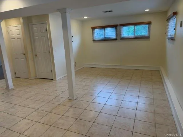 809 Alleghany Avenue, Babylon, NY, 1 Bedroom Bedrooms, 4 Rooms Rooms,1 BathroomBathrooms,Residential Lease,For Rent,Alleghany,0,1026949 809 Alleghany Avenue, Babylon, NY, 1 Bedroom Bedrooms, 4 Rooms Rooms,1 BathroomBathrooms,Residential Lease,For Rent,Alleghany,0,1026949