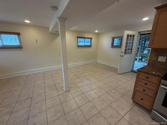 809 Alleghany Avenue, Babylon, NY, 1 Bedroom Bedrooms, 4 Rooms Rooms,1 BathroomBathrooms,Residential Lease,For Rent,Alleghany,0,1026949 809 Alleghany Avenue, Babylon, NY, 1 Bedroom Bedrooms, 4 Rooms Rooms,1 BathroomBathrooms,Residential Lease,For Rent,Alleghany,0,1026949