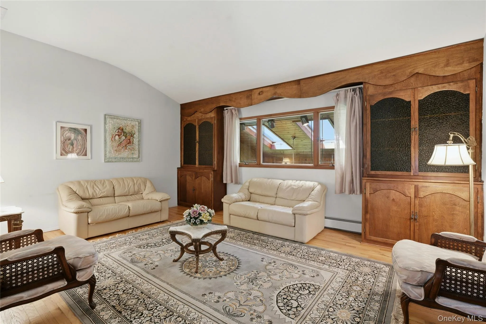 12 Kenny Street, Smithtown, NY, 4 Bedrooms Bedrooms, 12 Rooms Rooms,3 BathroomsBathrooms,Residential,For Rent,Kenny,0,1026950 12 Kenny Street, Smithtown, NY, 4 Bedrooms Bedrooms, 12 Rooms Rooms,3 BathroomsBathrooms,Residential,For Rent,Kenny,0,1026950