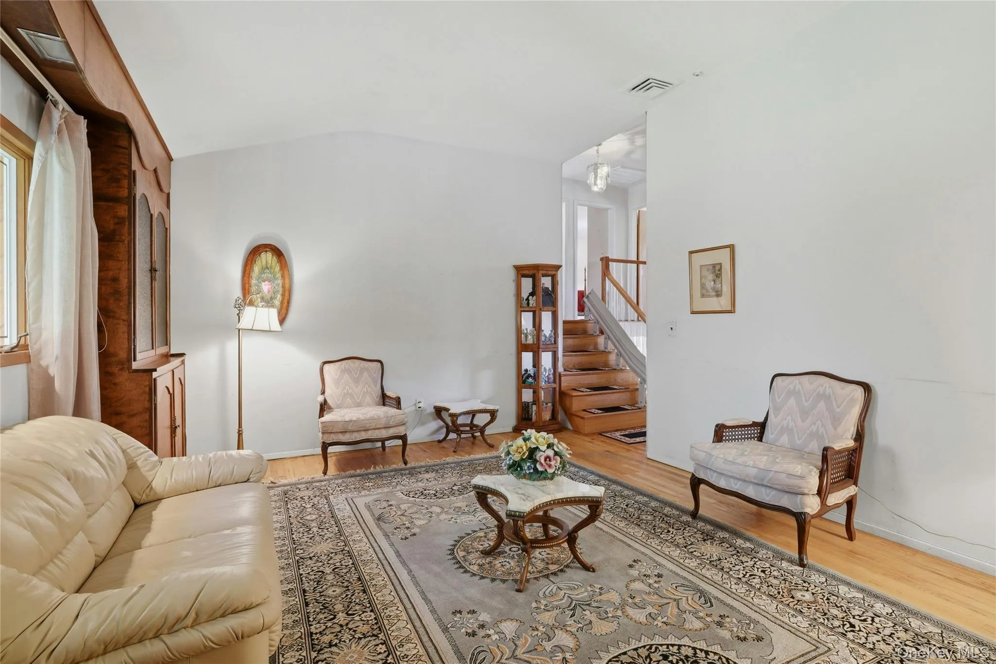 12 Kenny Street, Smithtown, NY, 4 Bedrooms Bedrooms, 12 Rooms Rooms,3 BathroomsBathrooms,Residential,For Rent,Kenny,0,1026950 12 Kenny Street, Smithtown, NY, 4 Bedrooms Bedrooms, 12 Rooms Rooms,3 BathroomsBathrooms,Residential,For Rent,Kenny,0,1026950