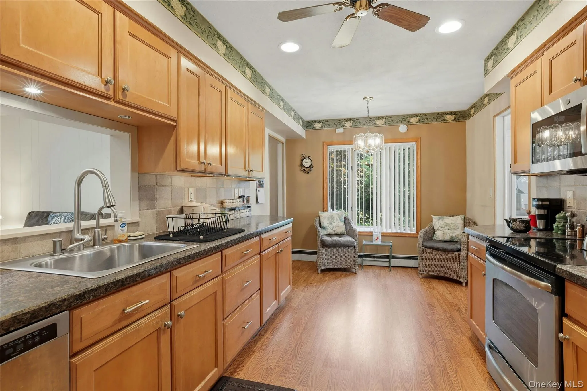 12 Kenny Street, Smithtown, NY, 4 Bedrooms Bedrooms, 12 Rooms Rooms,3 BathroomsBathrooms,Residential,For Rent,Kenny,0,1026950 12 Kenny Street, Smithtown, NY, 4 Bedrooms Bedrooms, 12 Rooms Rooms,3 BathroomsBathrooms,Residential,For Rent,Kenny,0,1026950