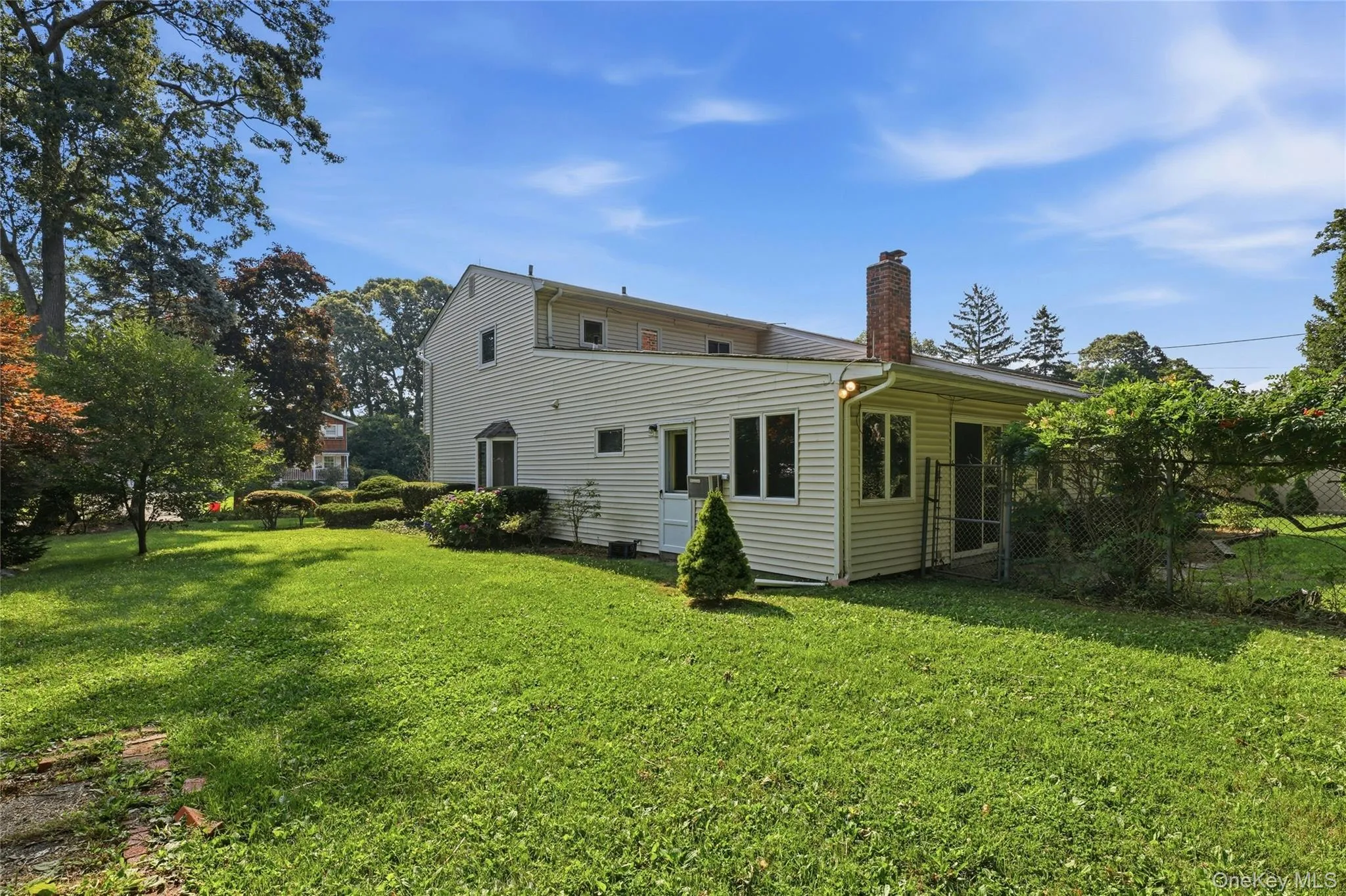 12 Kenny Street, Smithtown, NY, 4 Bedrooms Bedrooms, 12 Rooms Rooms,3 BathroomsBathrooms,Residential,For Rent,Kenny,0,1026950 12 Kenny Street, Smithtown, NY, 4 Bedrooms Bedrooms, 12 Rooms Rooms,3 BathroomsBathrooms,Residential,For Rent,Kenny,0,1026950