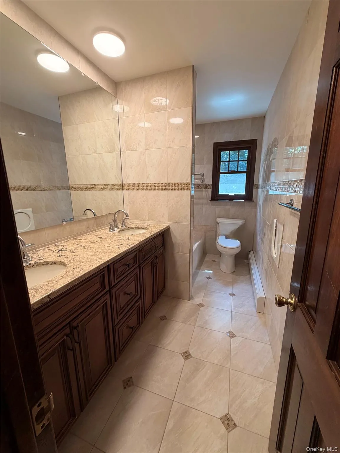 251 Kings Highway, Orangetown, NY, 4 Bedrooms Bedrooms, 13 Rooms Rooms,3 BathroomsBathrooms,Residential,For Rent,Kings,0,1026968 251 Kings Highway, Orangetown, NY, 4 Bedrooms Bedrooms, 13 Rooms Rooms,3 BathroomsBathrooms,Residential,For Rent,Kings,0,1026968