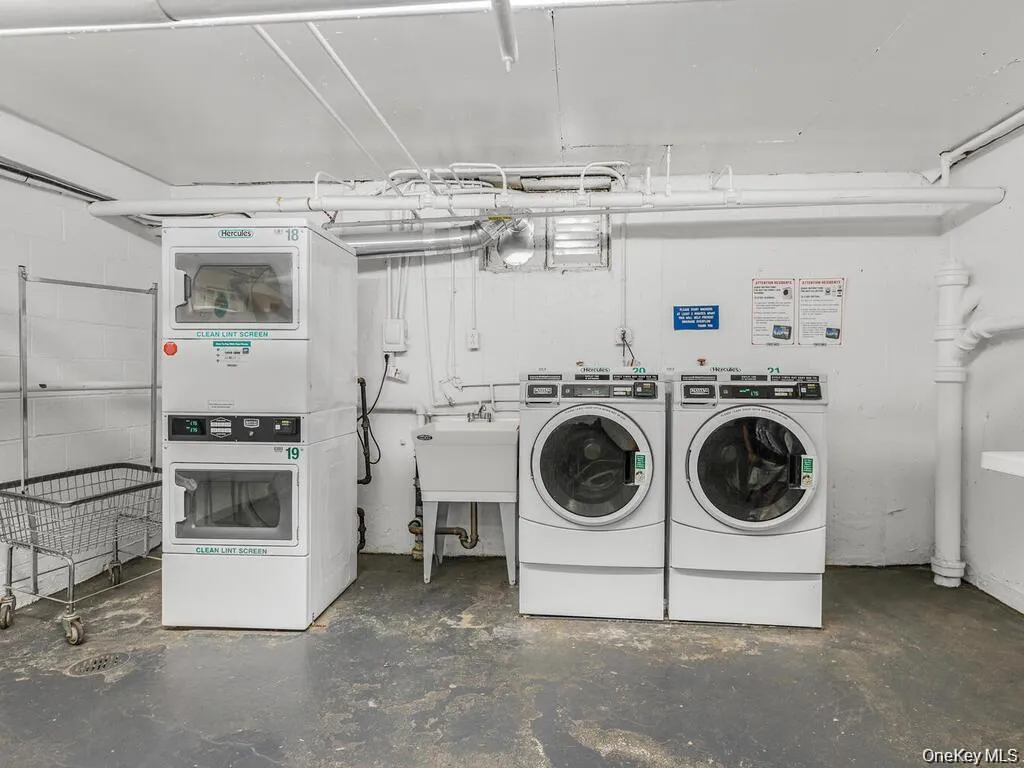 103 Wiltshire Road, New Rochelle, NY, 1 Bedroom Bedrooms, 5 Rooms Rooms,1 BathroomBathrooms,Residential Lease,For Rent,Wiltshire,0,1026972 103 Wiltshire Road, New Rochelle, NY, 1 Bedroom Bedrooms, 5 Rooms Rooms,1 BathroomBathrooms,Residential Lease,For Rent,Wiltshire,0,1026972