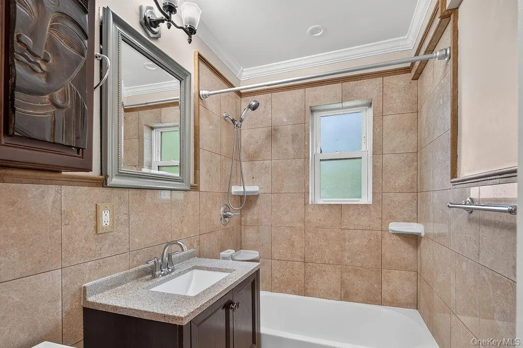 103 Wiltshire Road, New Rochelle, NY, 1 Bedroom Bedrooms, 5 Rooms Rooms,1 BathroomBathrooms,Residential Lease,For Rent,Wiltshire,0,1026972 103 Wiltshire Road, New Rochelle, NY, 1 Bedroom Bedrooms, 5 Rooms Rooms,1 BathroomBathrooms,Residential Lease,For Rent,Wiltshire,0,1026972