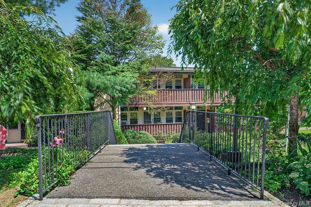 103 Wiltshire Road, New Rochelle, NY, 1 Bedroom Bedrooms, 5 Rooms Rooms,1 BathroomBathrooms,Residential Lease,For Rent,Wiltshire,0,1026972 103 Wiltshire Road, New Rochelle, NY, 1 Bedroom Bedrooms, 5 Rooms Rooms,1 BathroomBathrooms,Residential Lease,For Rent,Wiltshire,0,1026972